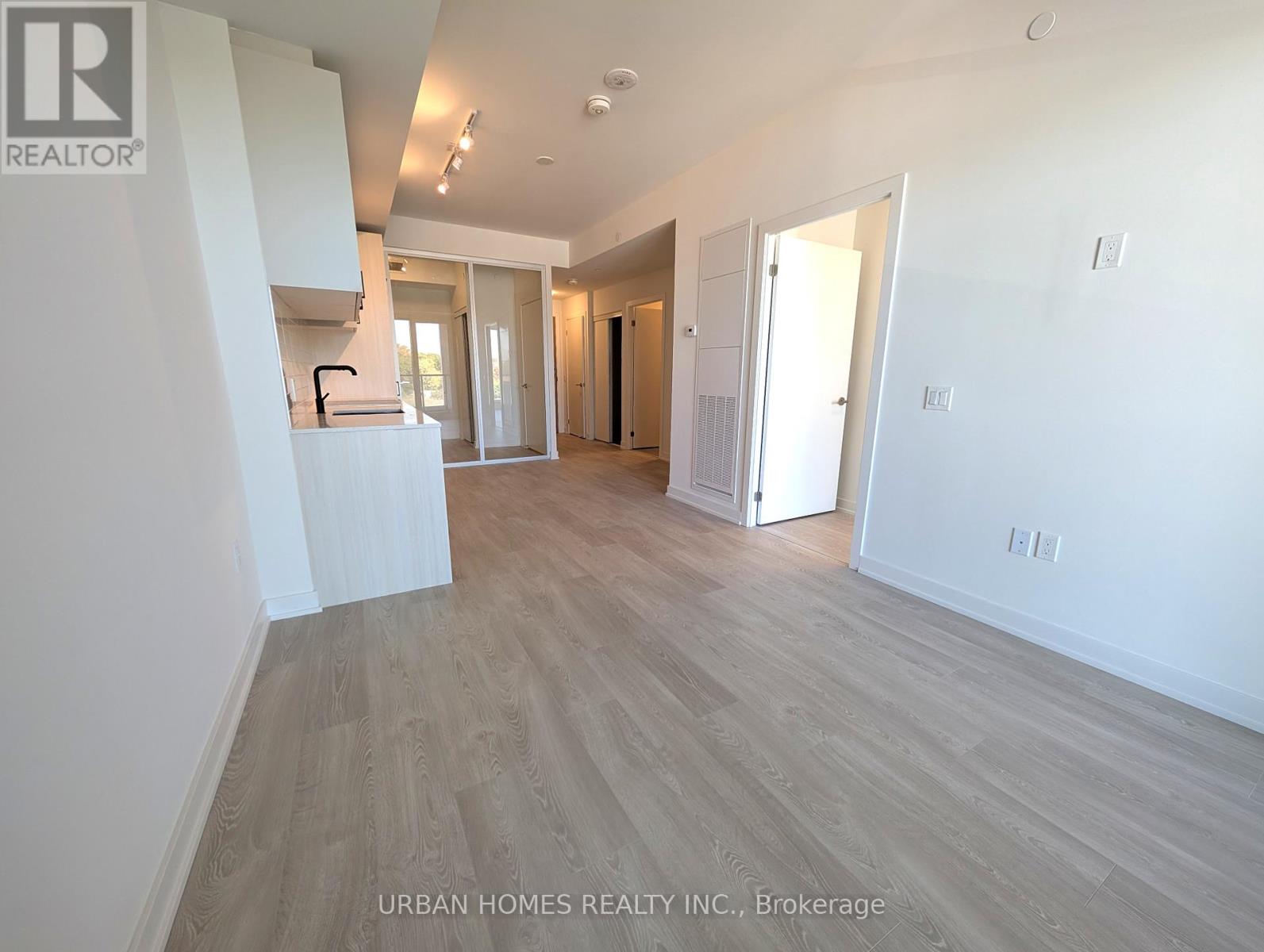 420 - 1 Kyle Lowry Road, Toronto, Ontario  M3C 0S6 - Photo 8 - C12447392