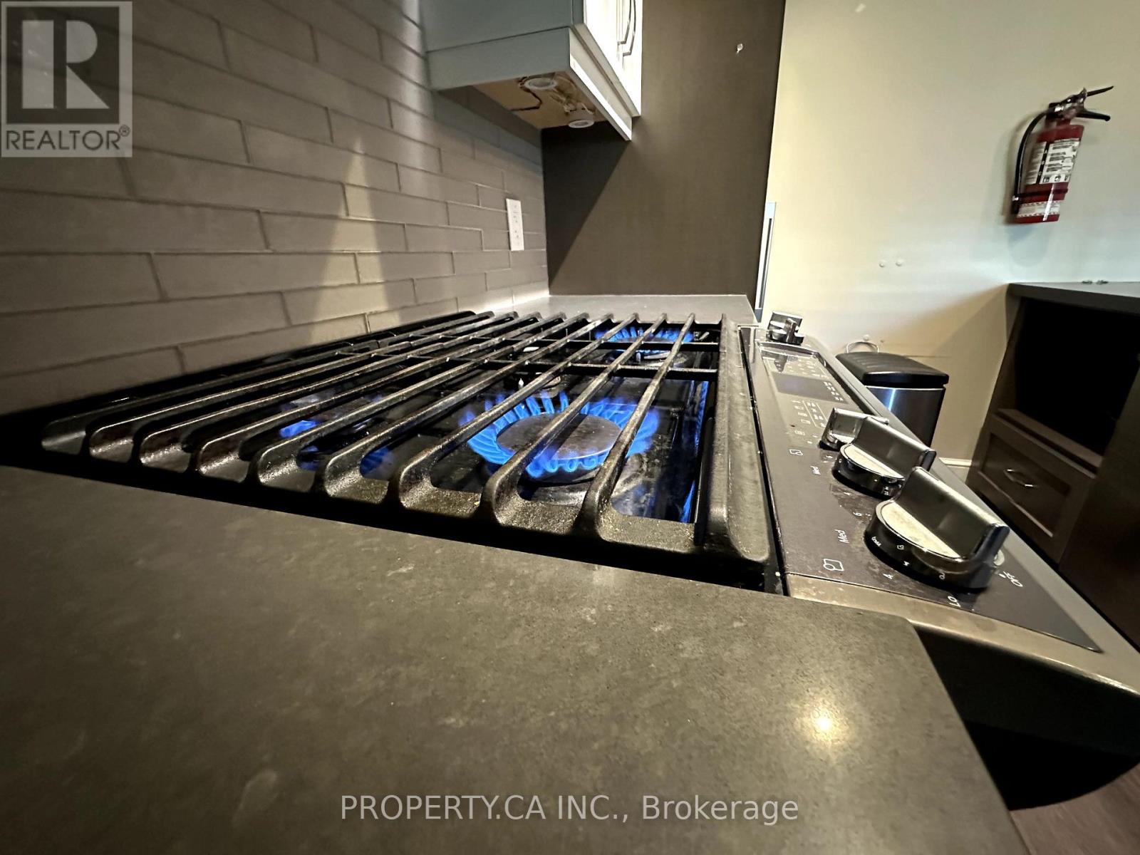 05 - 28 Madison Avenue, Toronto, Ontario  M5R 2S1 - Photo 6 - C12447397