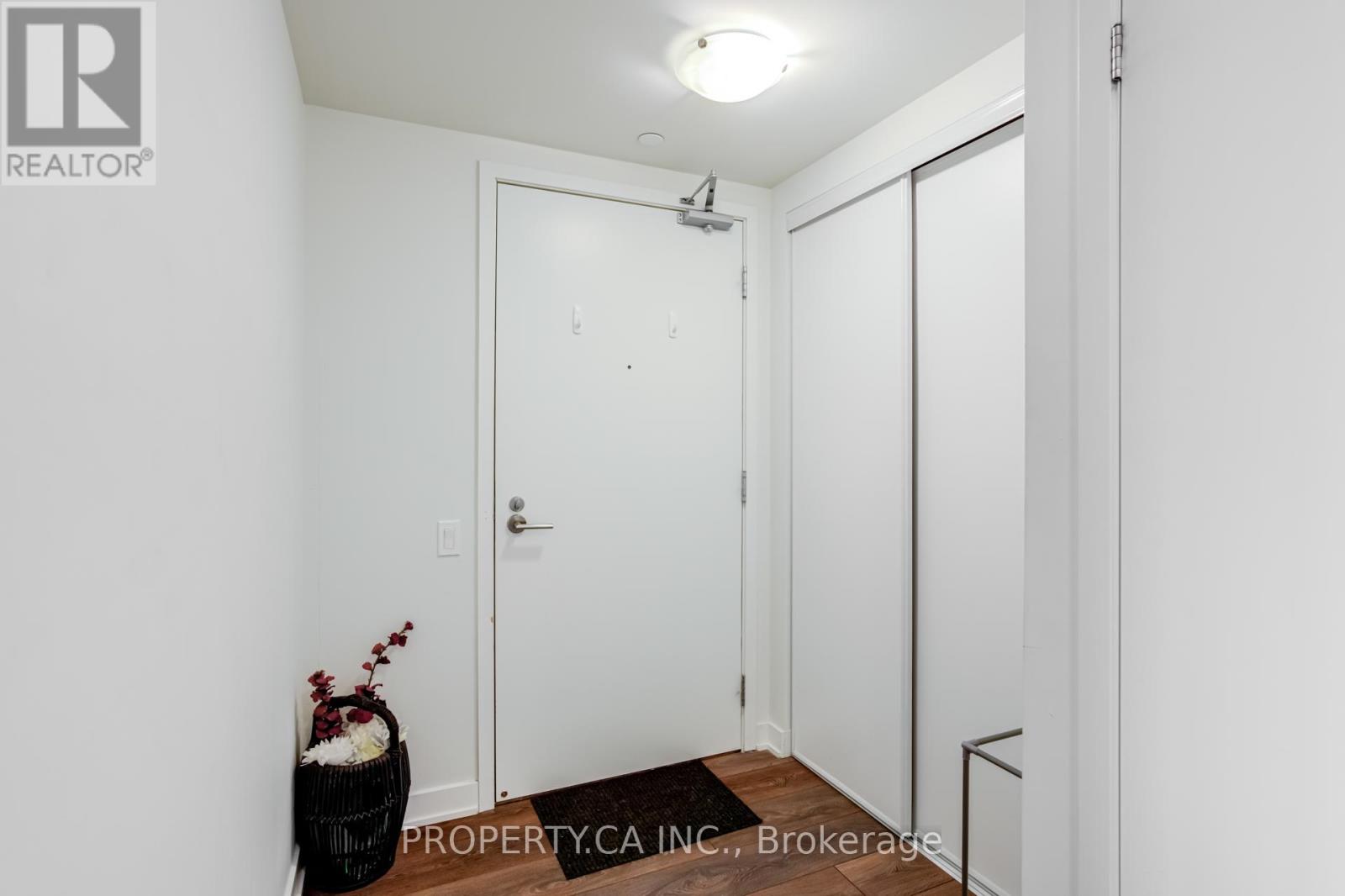 1101 - 2 Sonic Way, Toronto, Ontario  M3C 0P2 - Photo 15 - C12447407