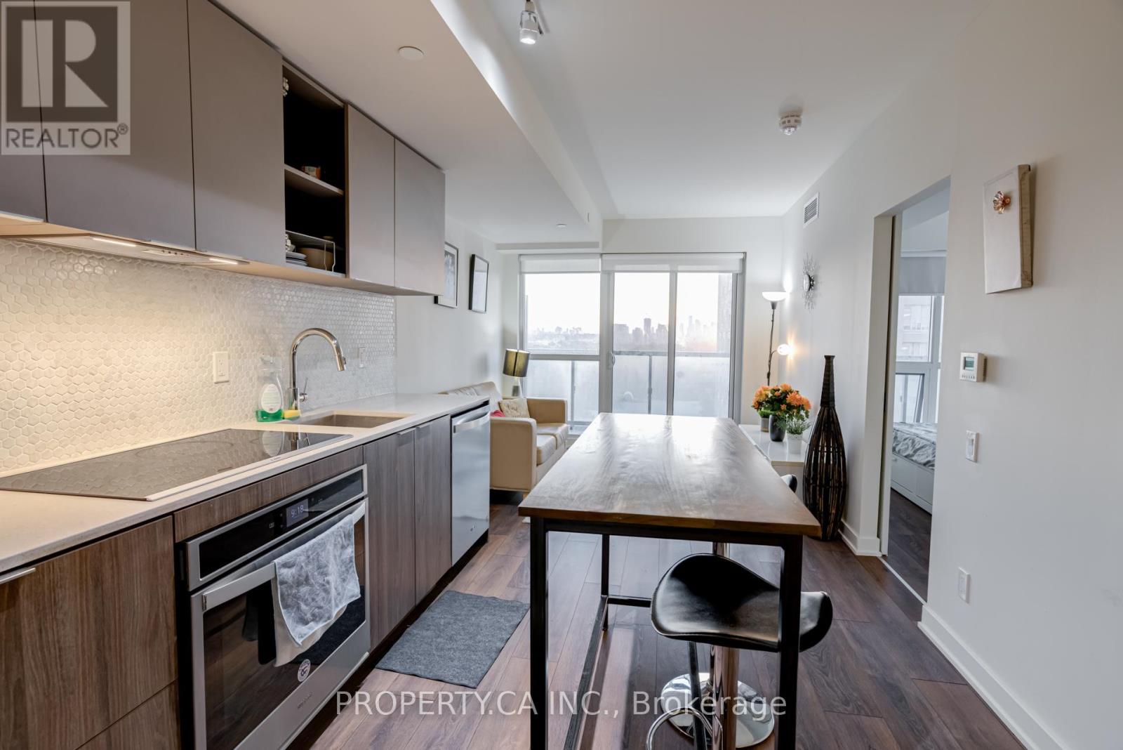 1101 - 2 Sonic Way, Toronto, Ontario  M3C 0P2 - Photo 19 - C12447407