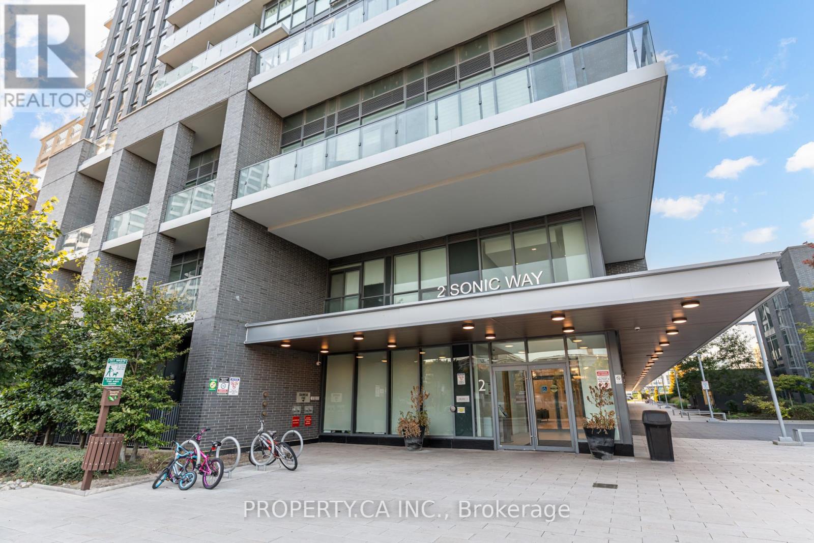 1101 - 2 Sonic Way, Toronto, Ontario  M3C 0P2 - Photo 3 - C12447407