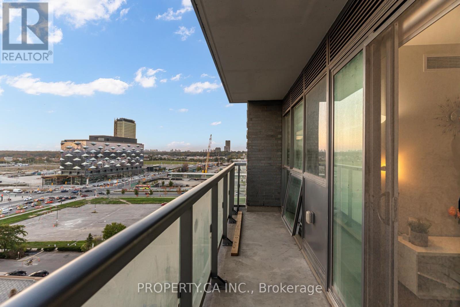 1101 - 2 Sonic Way, Toronto, Ontario  M3C 0P2 - Photo 32 - C12447407