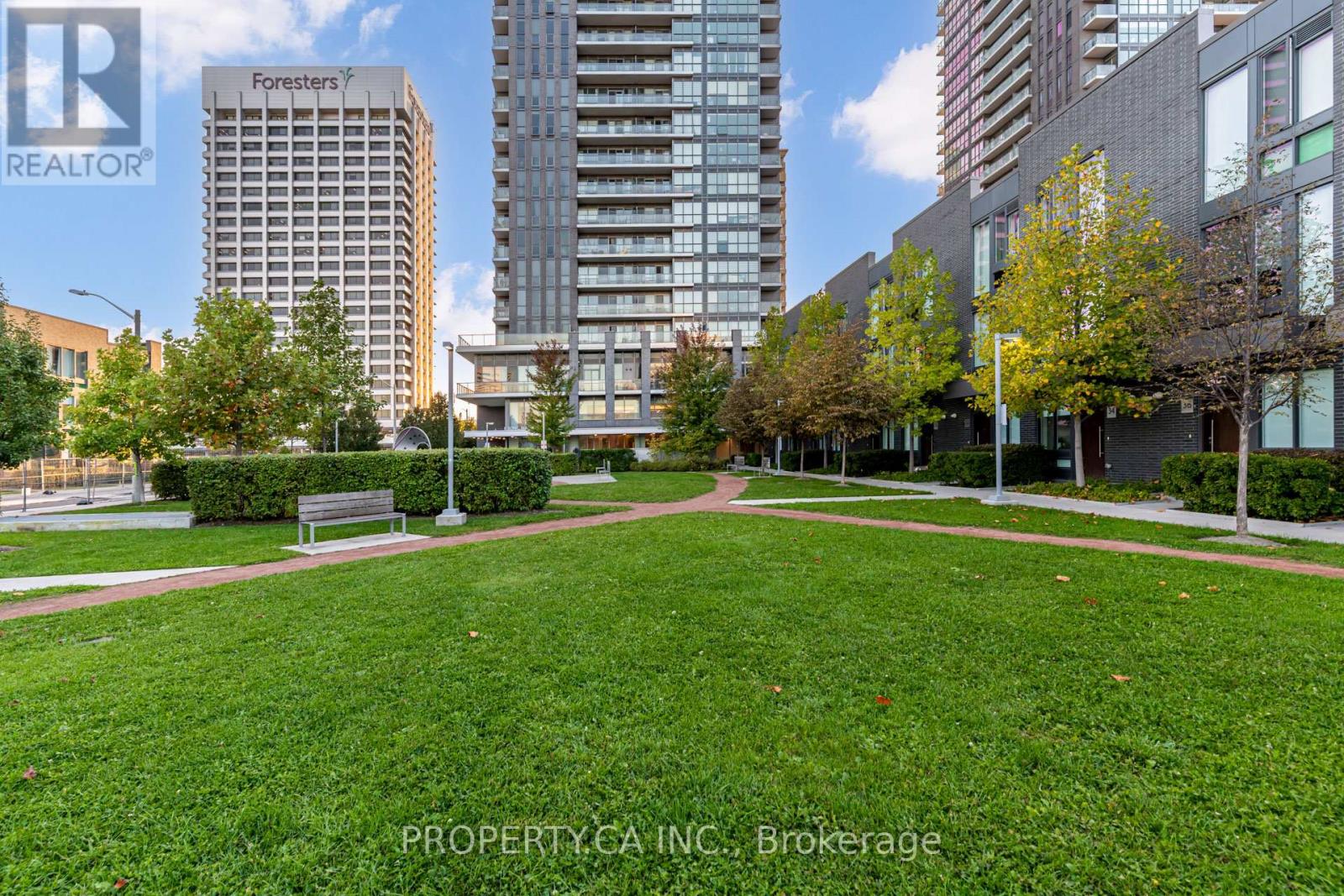 1101 - 2 Sonic Way, Toronto, Ontario  M3C 0P2 - Photo 5 - C12447407