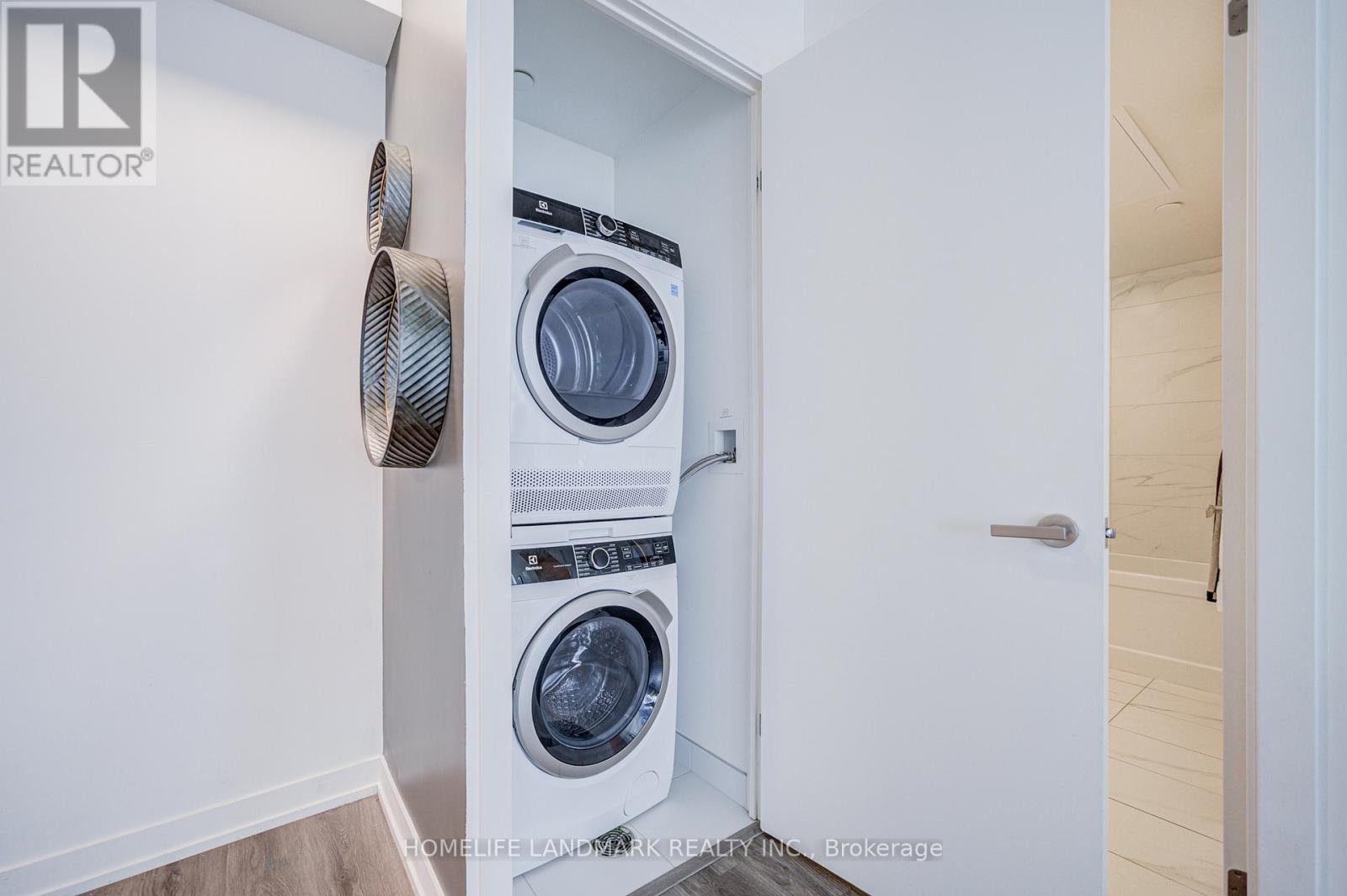 1509 - 138 Downes Street, Toronto, Ontario  M5E 0E4 - Photo 31 - C12447423