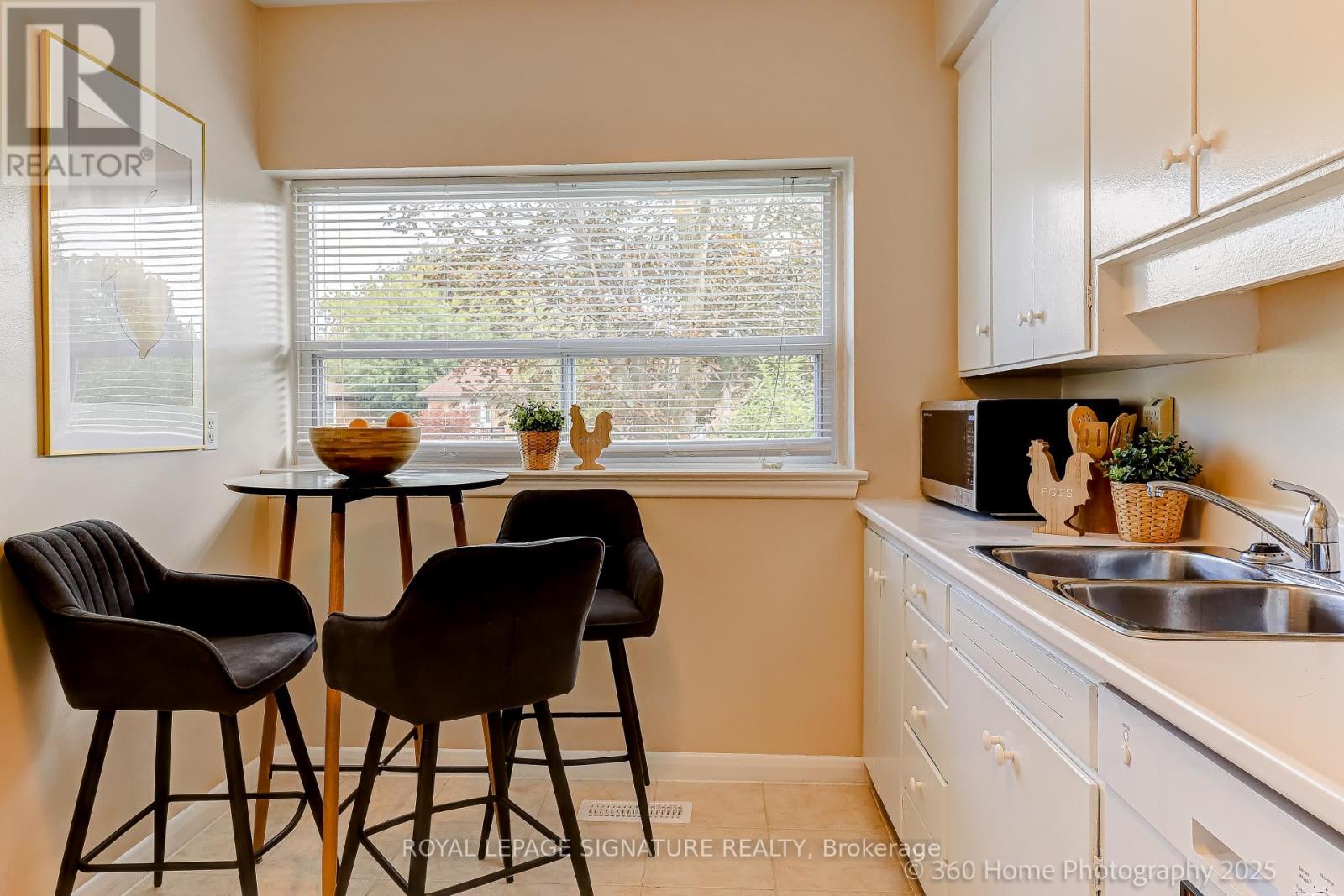 87 Combermere Drive, Toronto, Ontario  M3A 2W4 - Photo 13 - C12447450