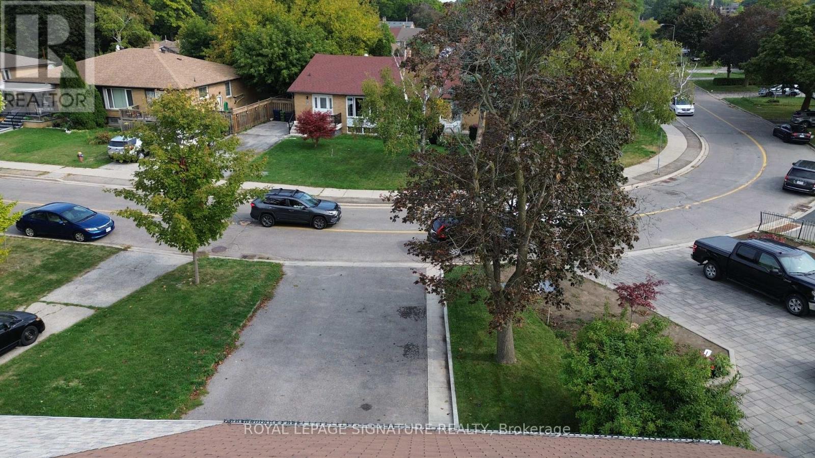 87 Combermere Drive, Toronto, Ontario  M3A 2W4 - Photo 30 - C12447450