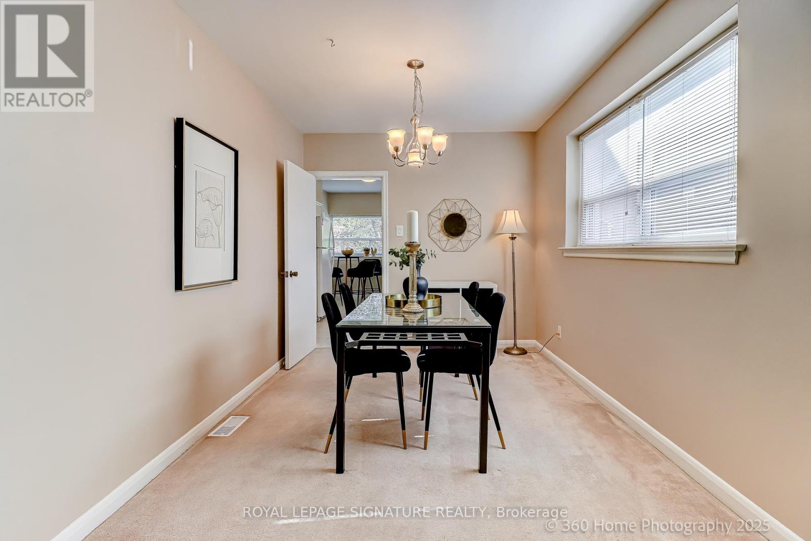 87 Combermere Drive, Toronto, Ontario  M3A 2W4 - Photo 9 - C12447450