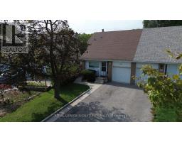 87 COMBERMERE DRIVE, Toronto, Ontario
