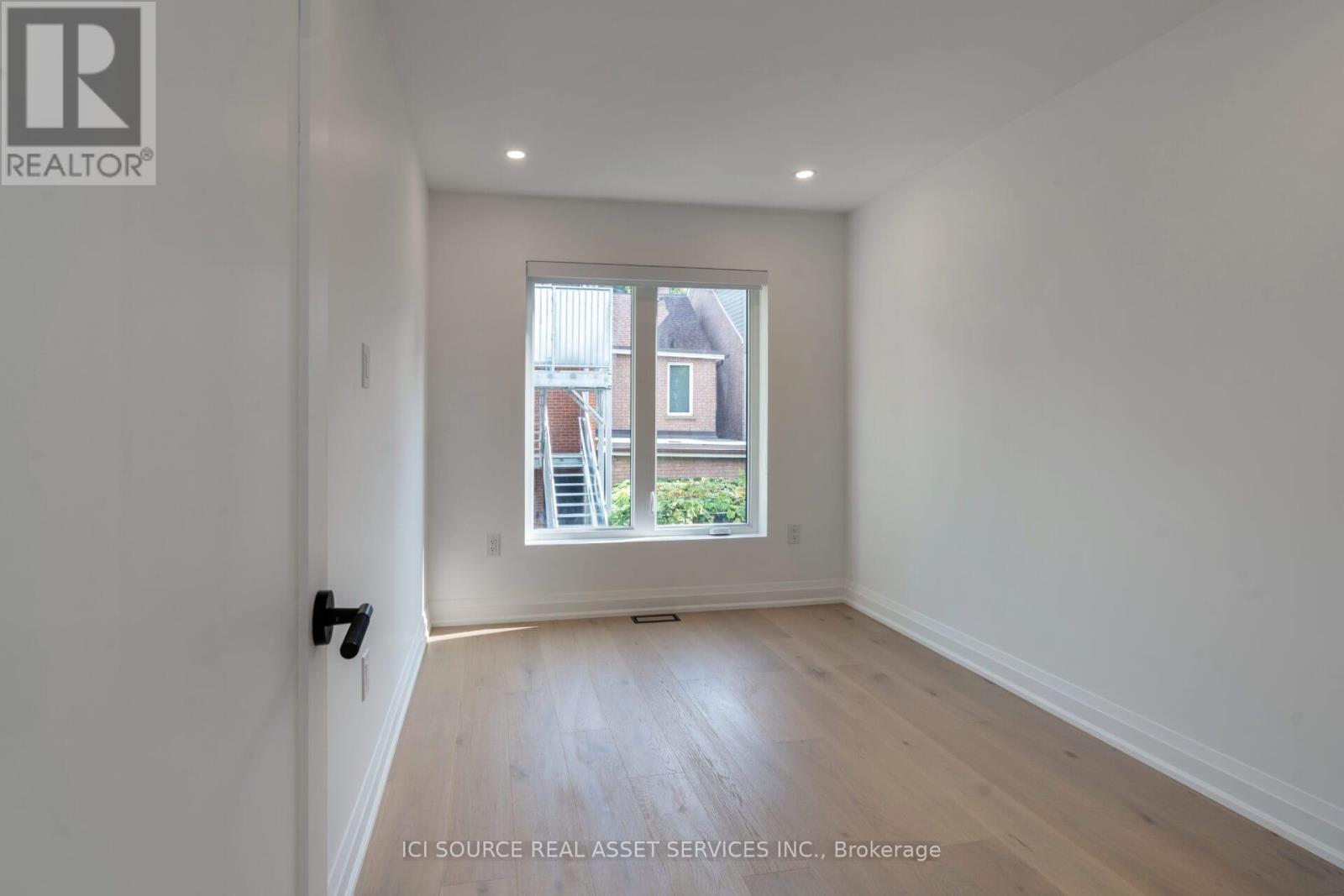 5 - 328 Shaw Street, Toronto, Ontario  M6J 2X2 - Photo 18 - C12447462