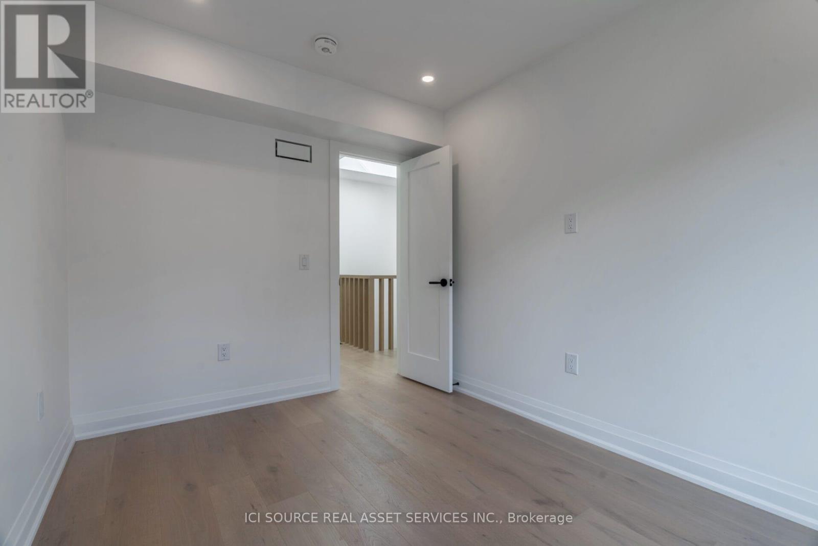 5 - 328 Shaw Street, Toronto, Ontario  M6J 2X2 - Photo 19 - C12447462