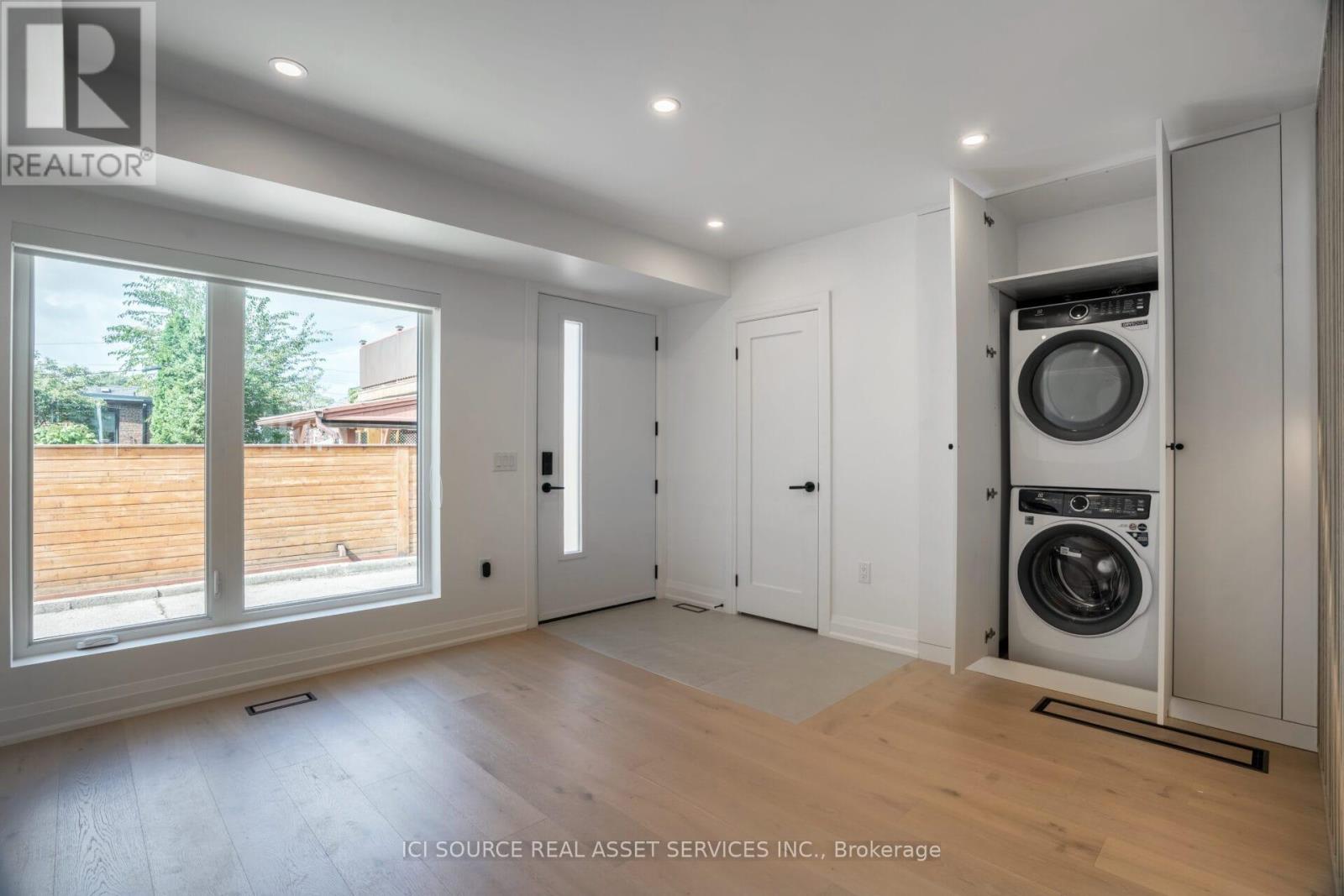 5 - 328 Shaw Street, Toronto, Ontario  M6J 2X2 - Photo 5 - C12447462