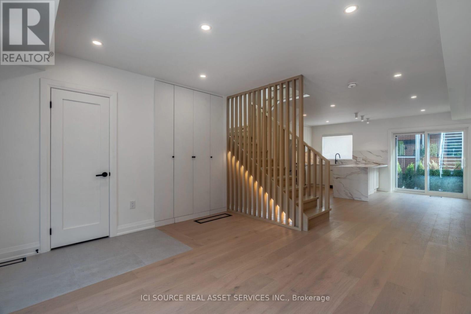 5 - 328 Shaw Street, Toronto, Ontario  M6J 2X2 - Photo 6 - C12447462