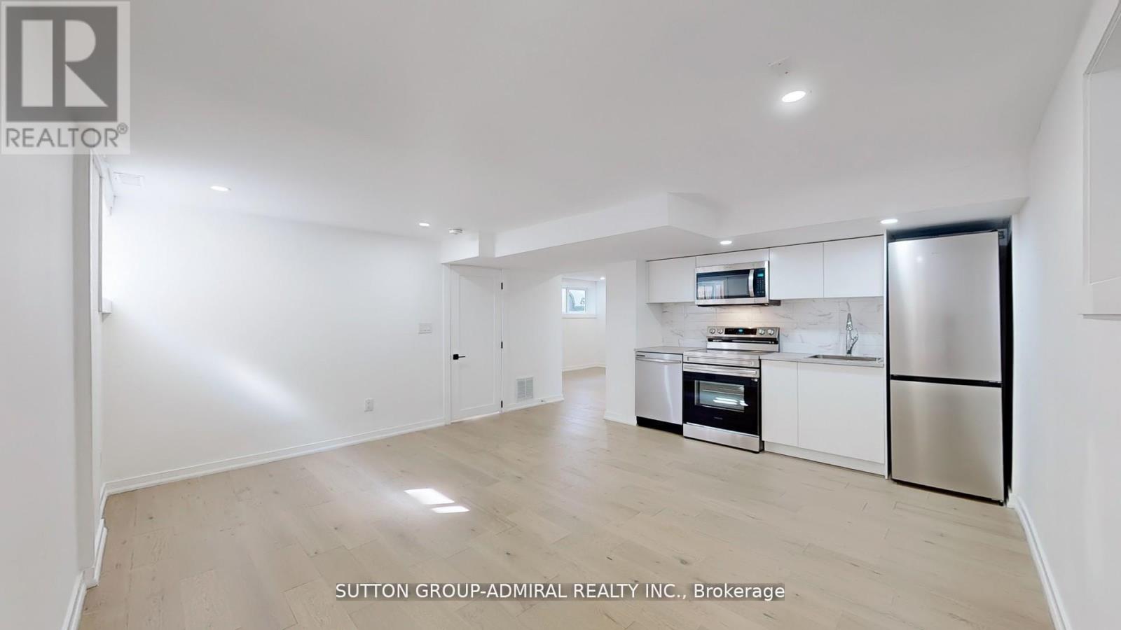 Basement 2 - 118 Clifton Avenue, Toronto, Ontario  M3H 4L3 - Photo 3 - C12447473