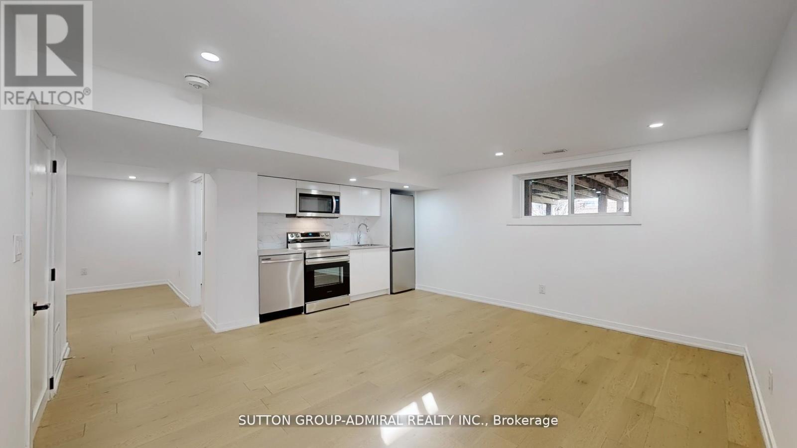 Basement 2 - 118 Clifton Avenue, Toronto, Ontario  M3H 4L3 - Photo 4 - C12447473