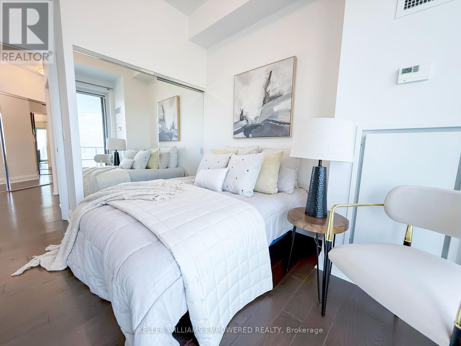4508 - 1080 Bay Street, Toronto (Bay Street Corridor), Ontario  M5S 0A5 - Photo 18 - C12447492