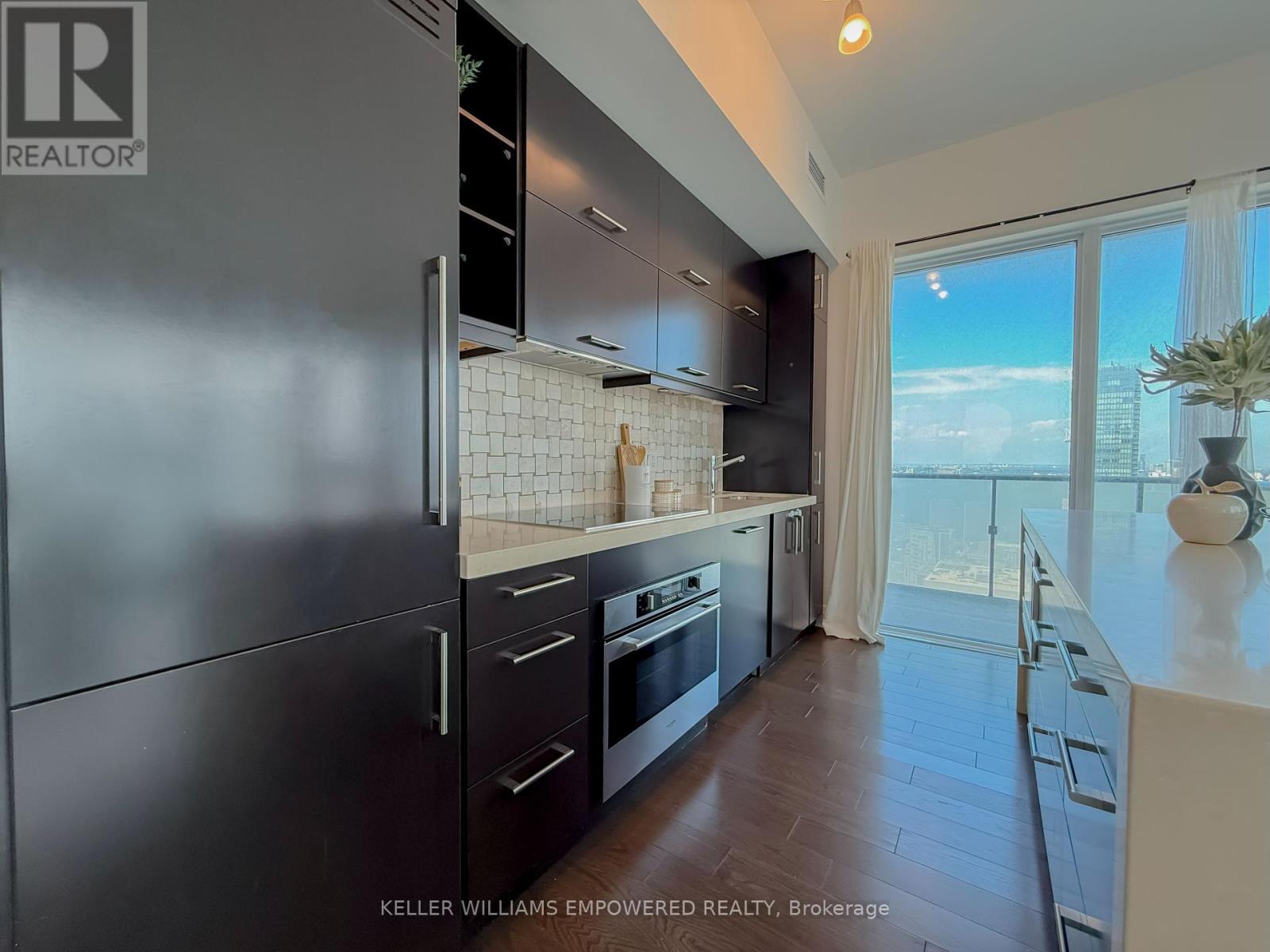4508 - 1080 Bay Street, Toronto (Bay Street Corridor), Ontario  M5S 0A5 - Photo 9 - C12447492