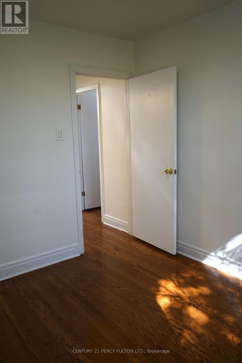 2 - 461 Eglinton Avenue E, Toronto, Ontario  M4P 1M8 - Photo 11 - C12447468