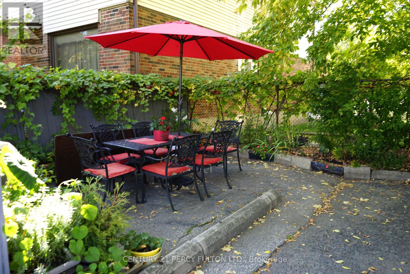 2 - 461 Eglinton Avenue E, Toronto, Ontario  M4P 1M8 - Photo 15 - C12447468