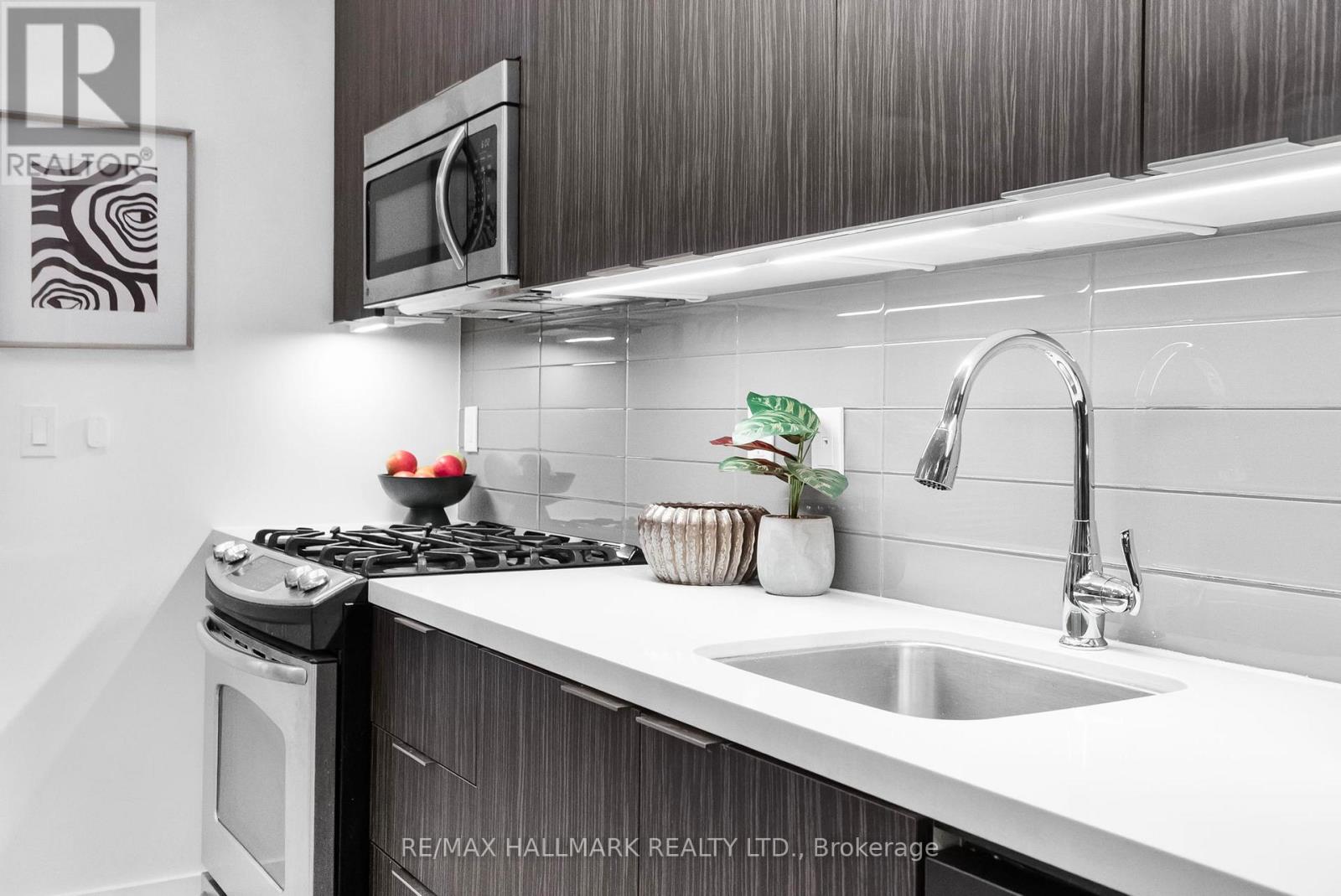 61 - 140 Broadview Avenue, Toronto (South Riverdale), Ontario  M4M 2G2 - Photo 7 - E12447344