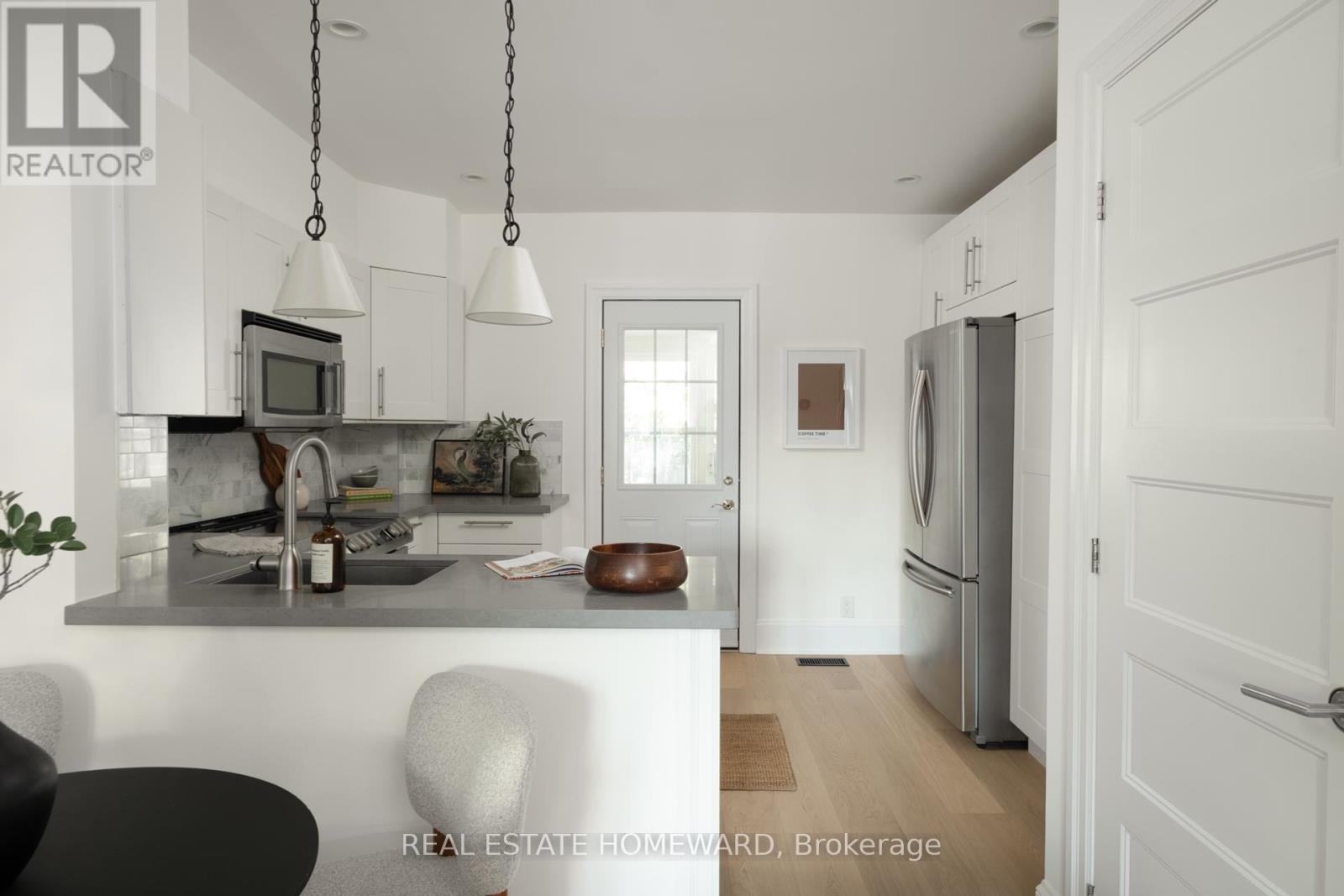 674 Sammon Avenue, Toronto (Danforth Village-East York), Ontario  M4C 2E2 - Photo 10 - E12447415