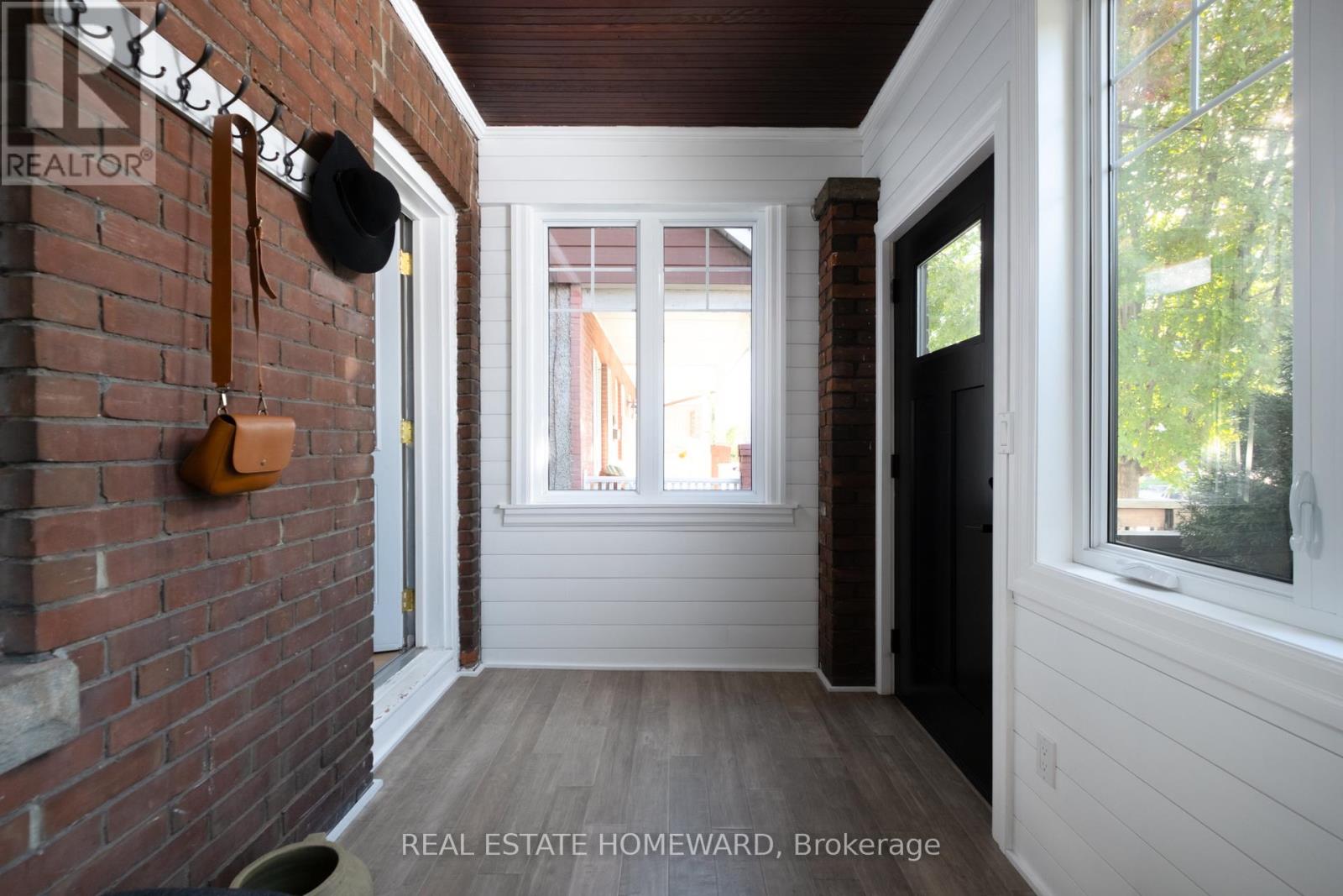 674 Sammon Avenue, Toronto (Danforth Village-East York), Ontario  M4C 2E2 - Photo 3 - E12447415