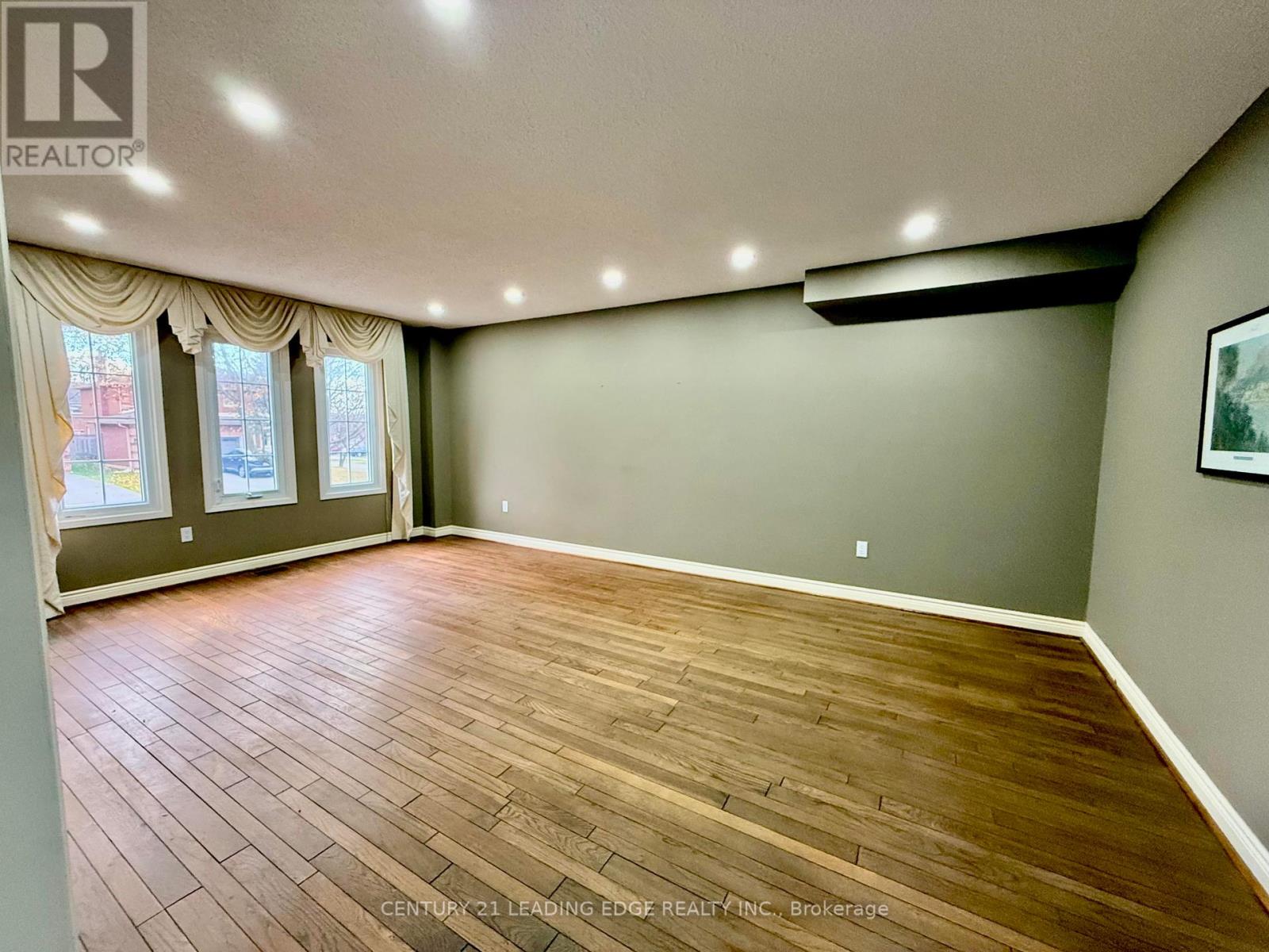 492 Palmtree Crescent, Oshawa, Ontario  L1K 2H3 - Photo 6 - E12447427