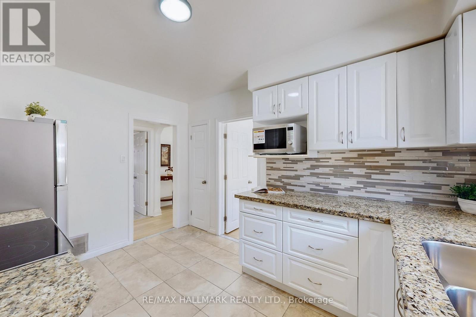 1393 Birchmount Road, Toronto (Dorset Park), Ontario  M1P 2E2 - Photo 11 - E12447428