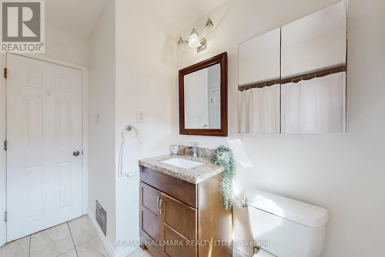 1393 Birchmount Road, Toronto (Dorset Park), Ontario  M1P 2E2 - Photo 21 - E12447428