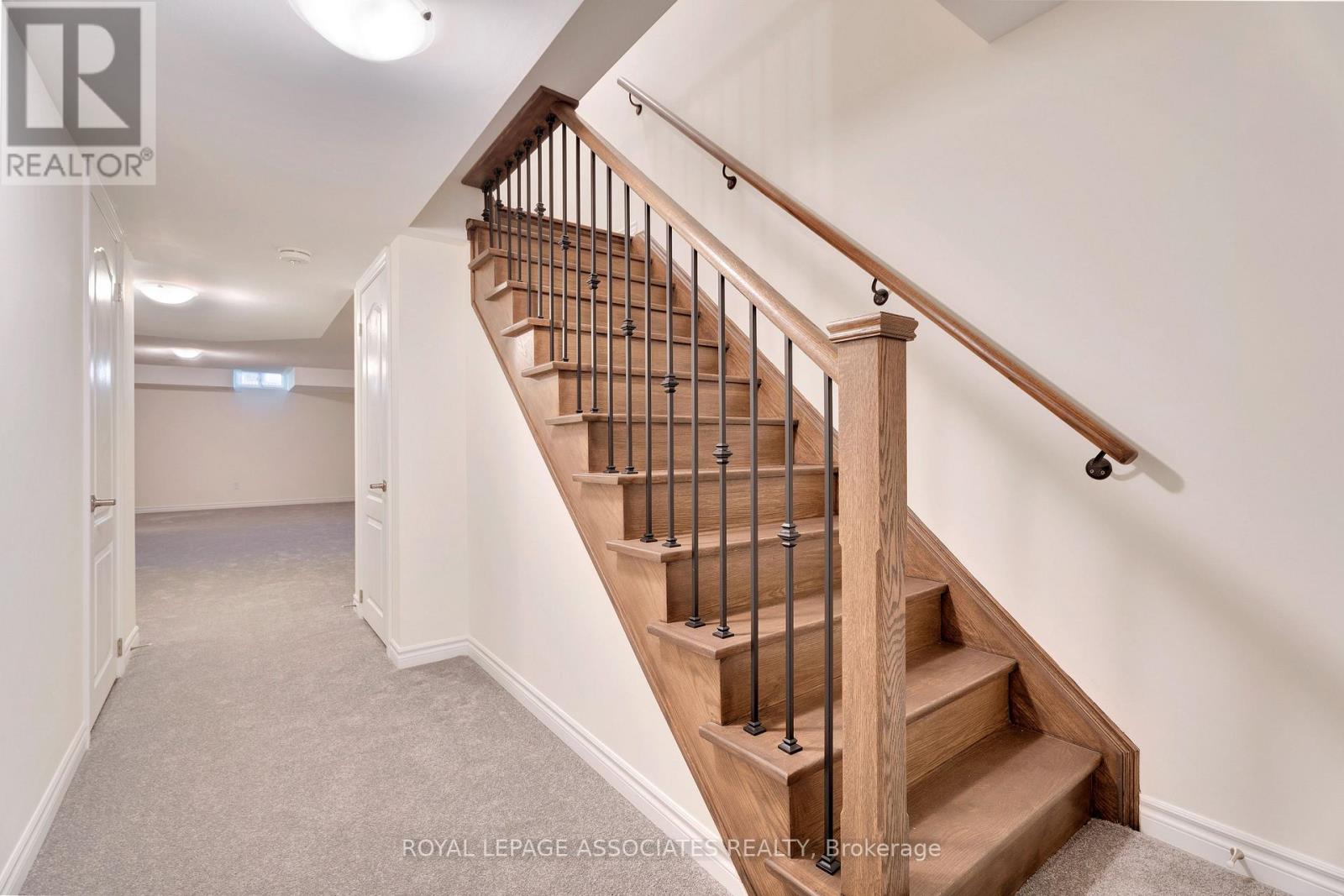 30 Mountainside Crescent, Whitby, Ontario  L1R 0P5 - Photo 17 - E12447244