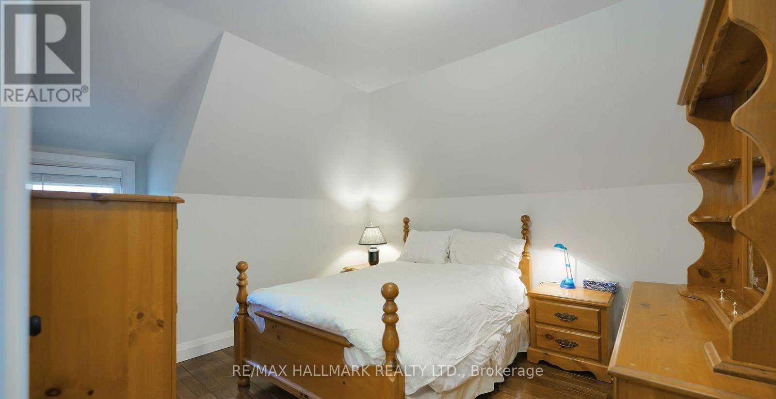 33 Artisan Trail, Markham, Ontario  L6C 3C6 - Photo 18 - N12444395
