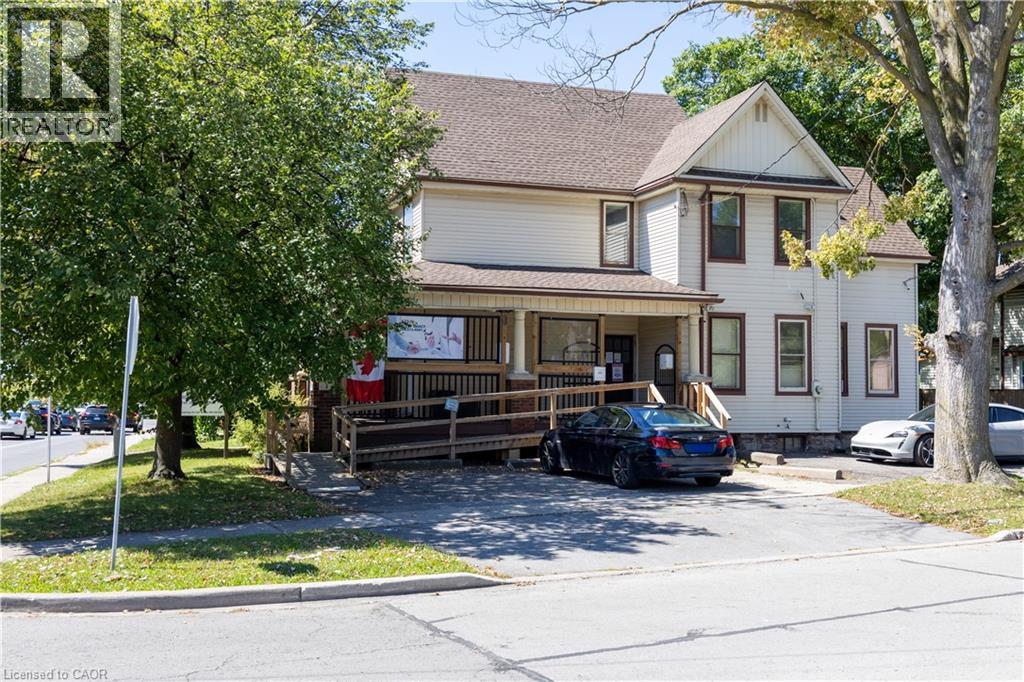 7 Welland Avenue, St. Catharines, Ontario  L2R 2L8 - Photo 1 - 40776809