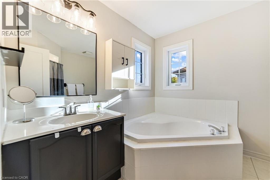 28 Fenwick Place, Waterdown, Ontario  L0R 2H5 - Photo 24 - 40775893
