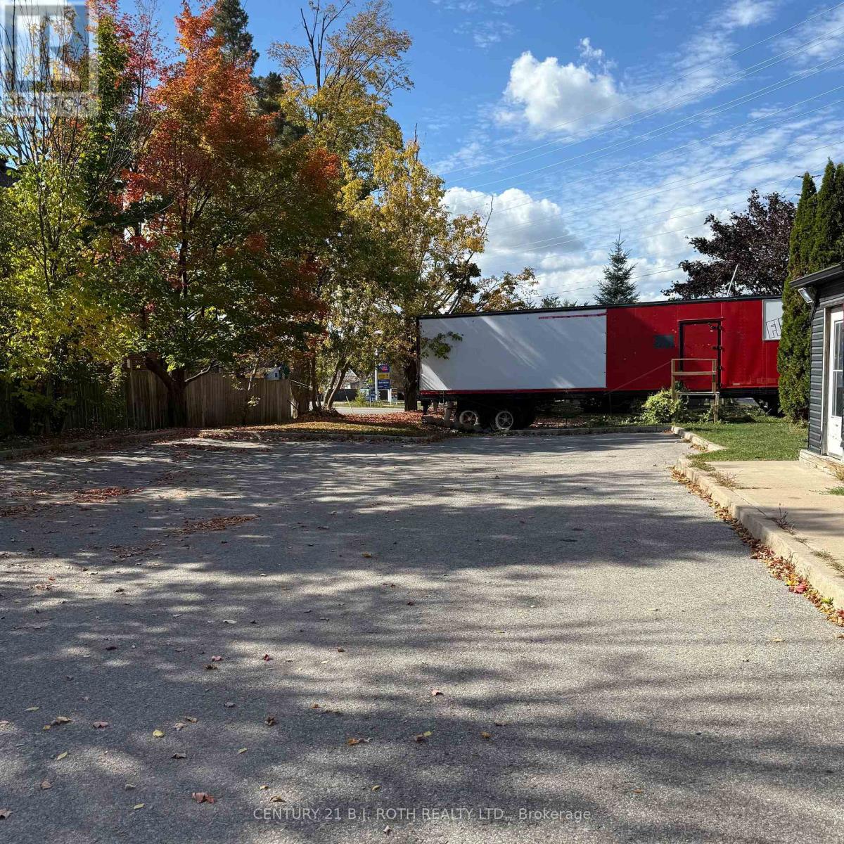 Back Unit - 371 Mapleview Drive W, Barrie, Ontario  L4N 9E8 - Photo 6 - S12447165