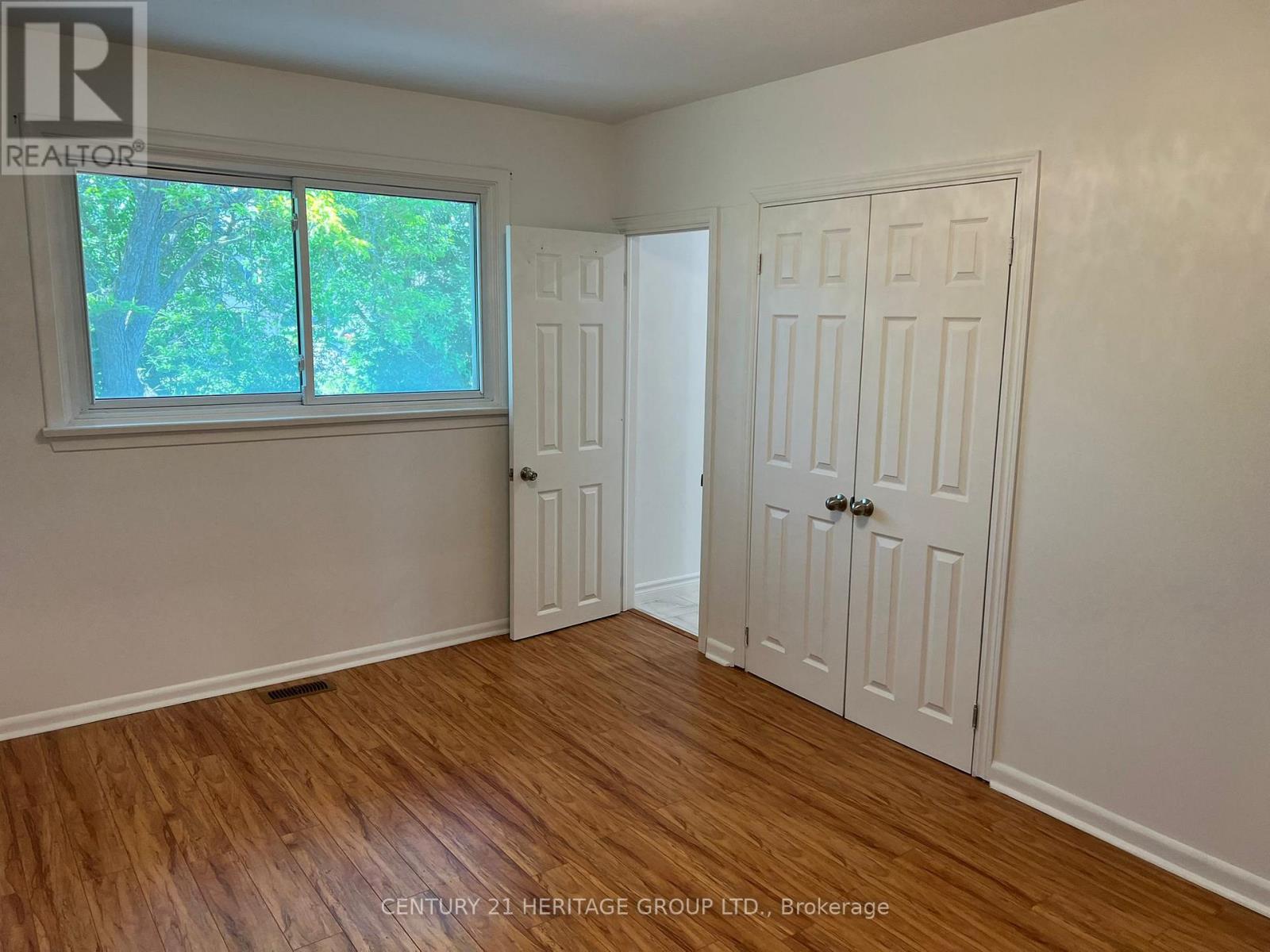 51 Steel Street S, Barrie, Ontario  L4M 2E8 - Photo 14 - S12446806