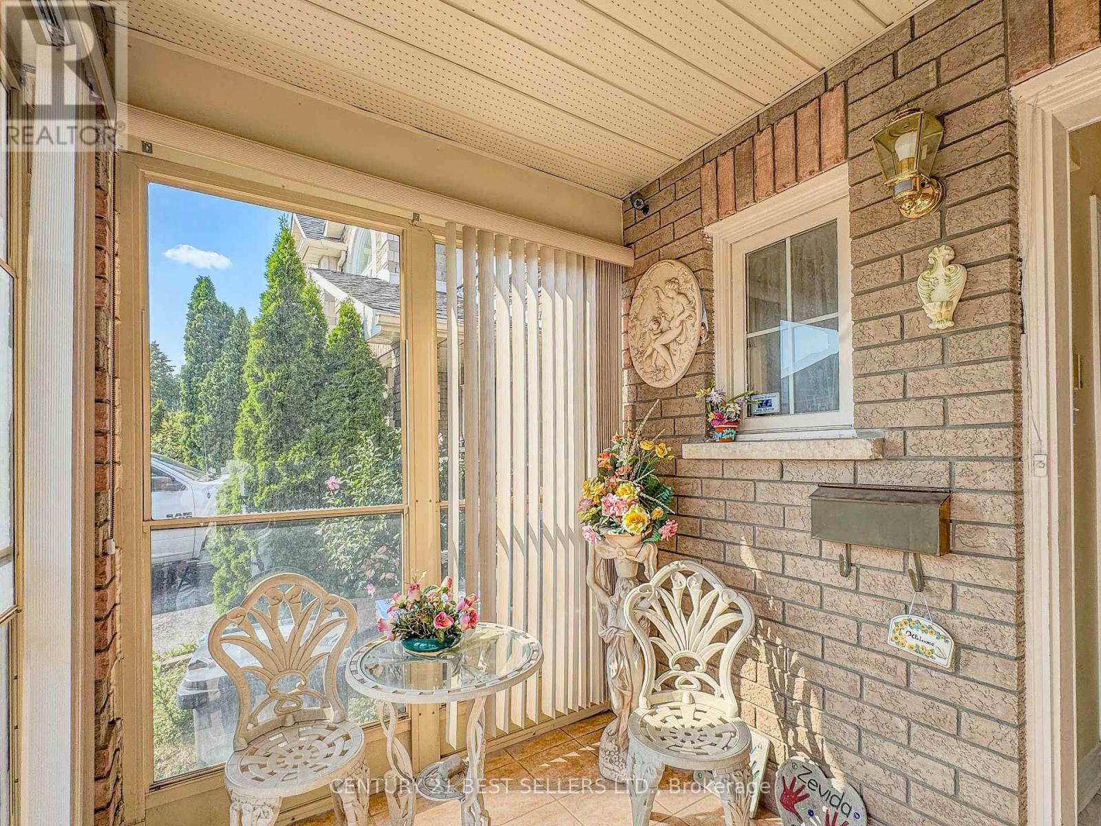 5347 Red Brush Drive, Mississauga, Ontario  L4Z 3Z5 - Photo 3 - W12413323
