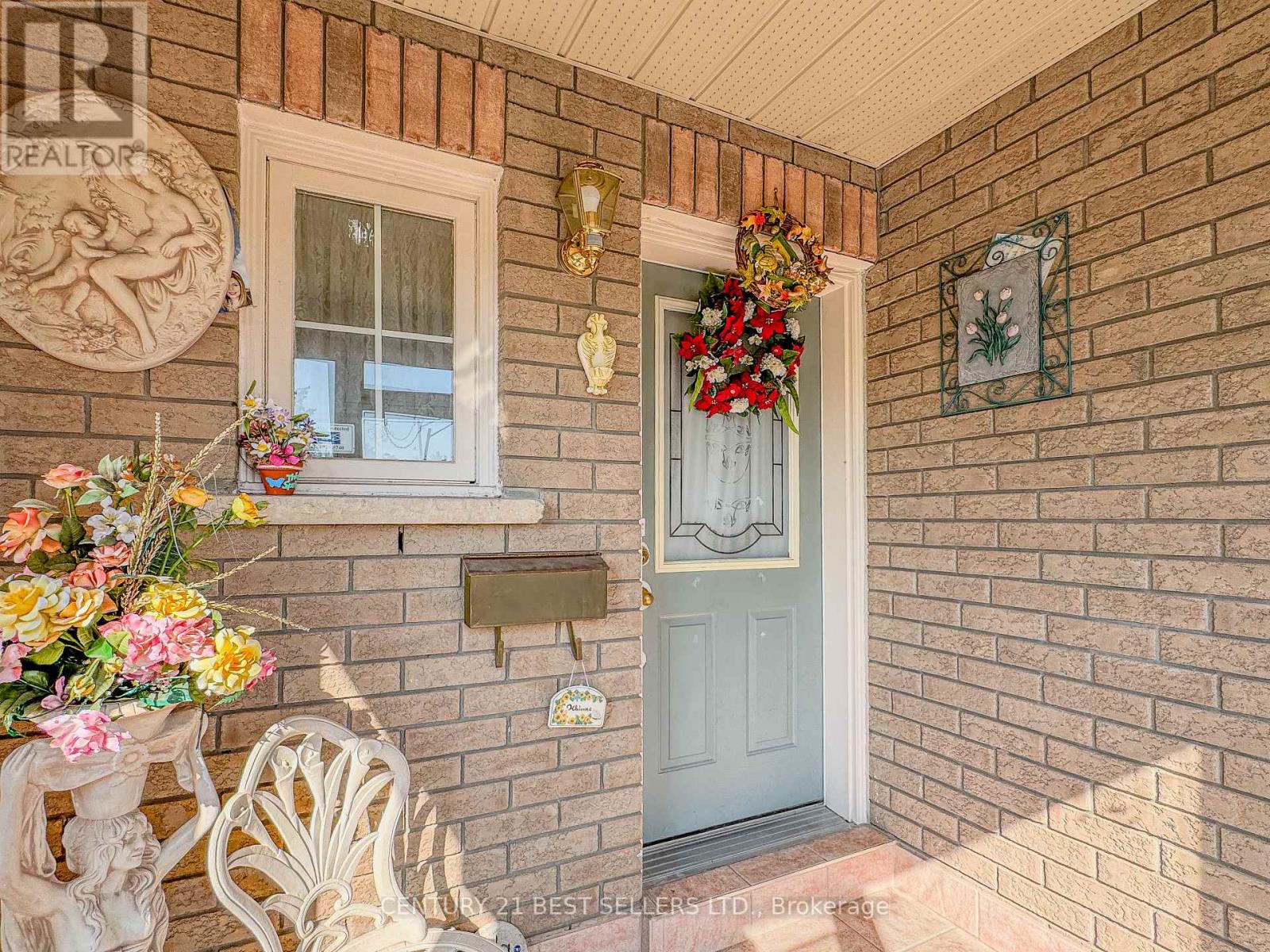 5347 Red Brush Drive, Mississauga, Ontario  L4Z 3Z5 - Photo 4 - W12413323