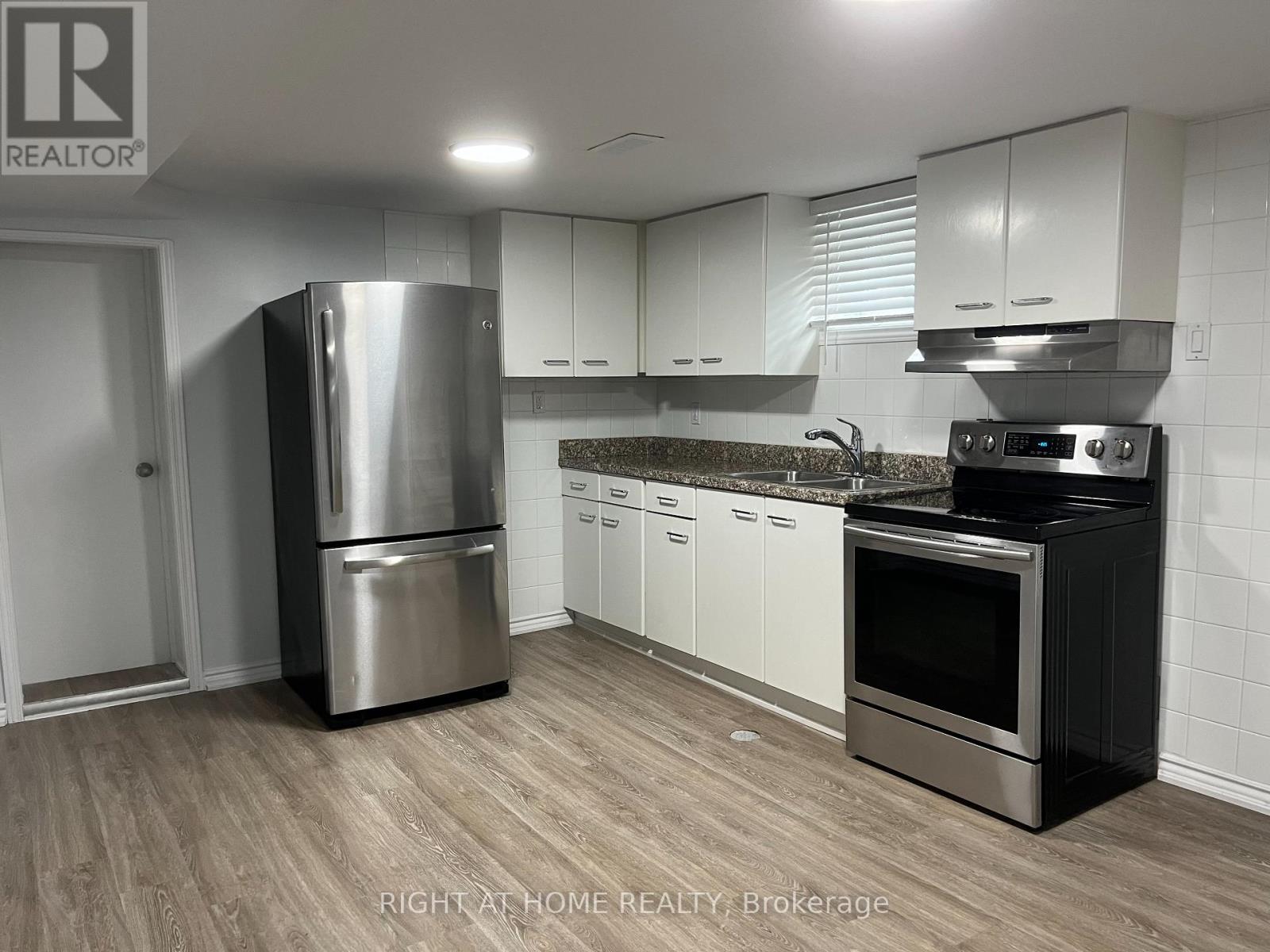 Lower Level - 689 Wilson Road S, Oshawa, Ontario  L1H 6E6 - Photo 2 - E12447543