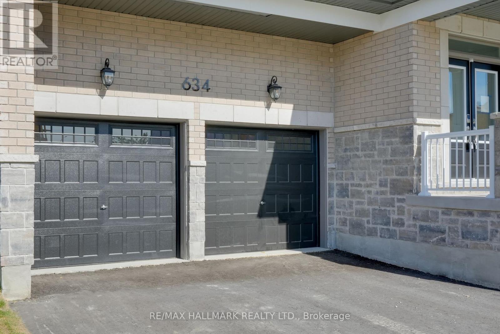 634 Newlove Street, Innisfil, Ontario  L9S 0S2 - Photo 3 - N12447387