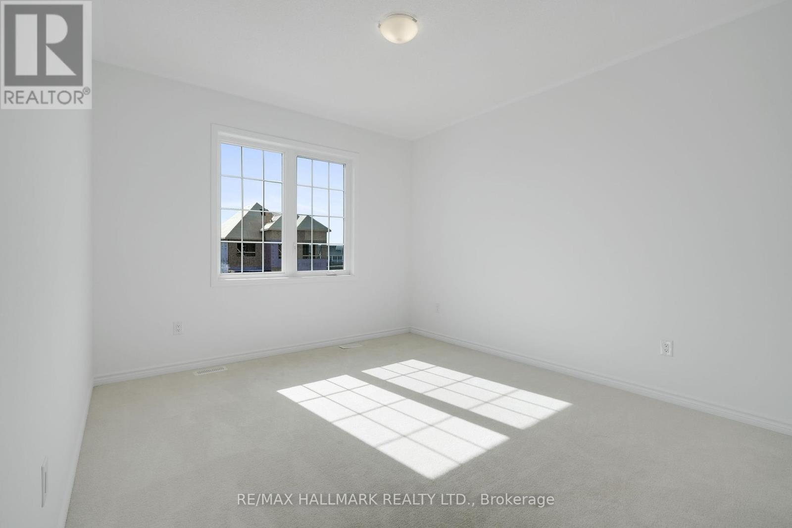 634 Newlove Street, Innisfil, Ontario  L9S 0S2 - Photo 34 - N12447387