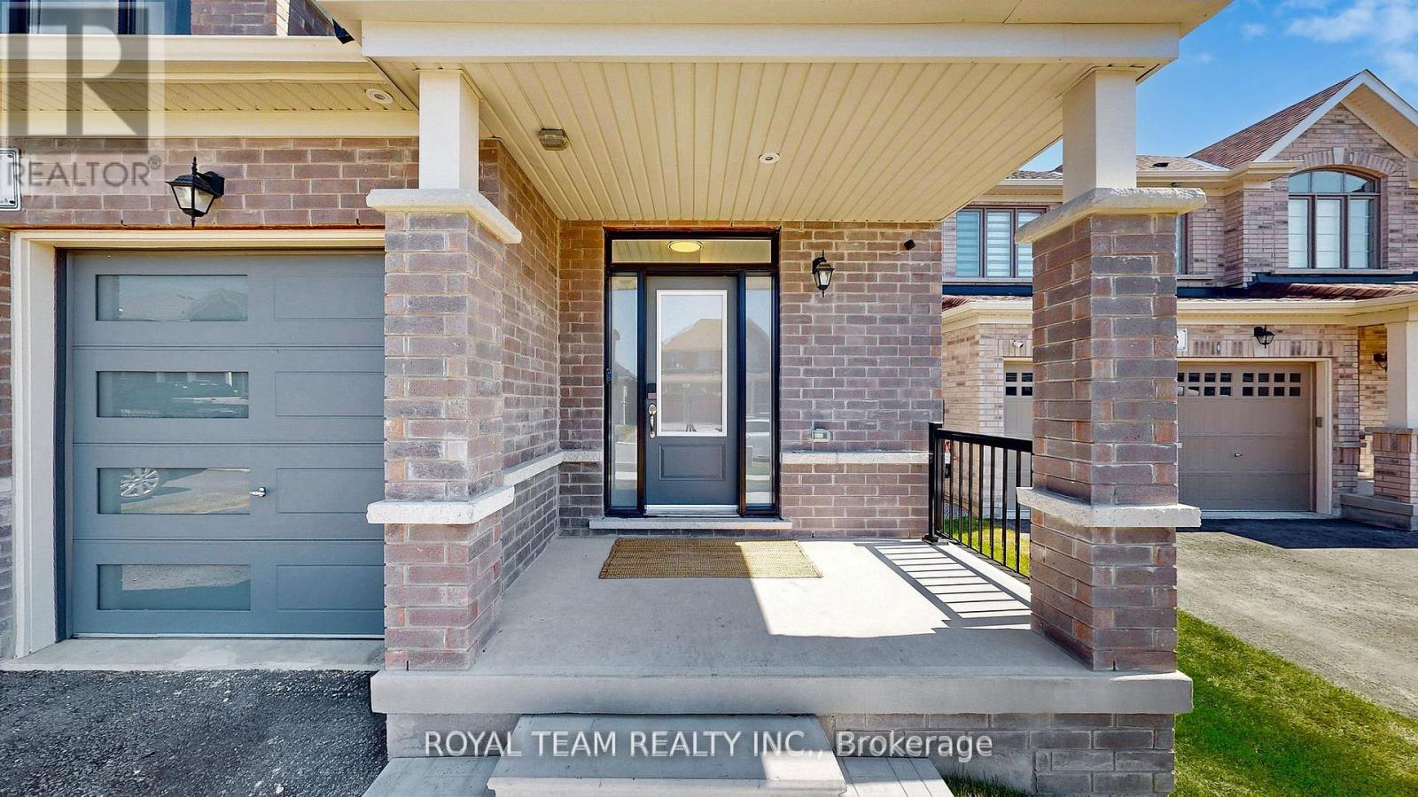 46 Ainslie Hill Crescent, Georgina (Sutton & Jackson's Point), Ontario  L0E 1R0 - Photo 4 - N12447393