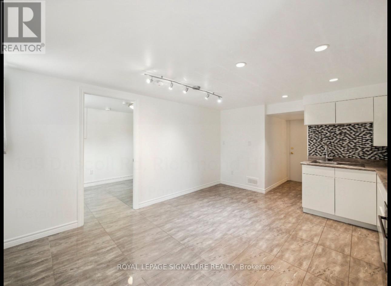 Bsmt - 139 Driscoll Road, Richmond Hill, Ontario  L4C 4H6 - Photo 11 - N12447410