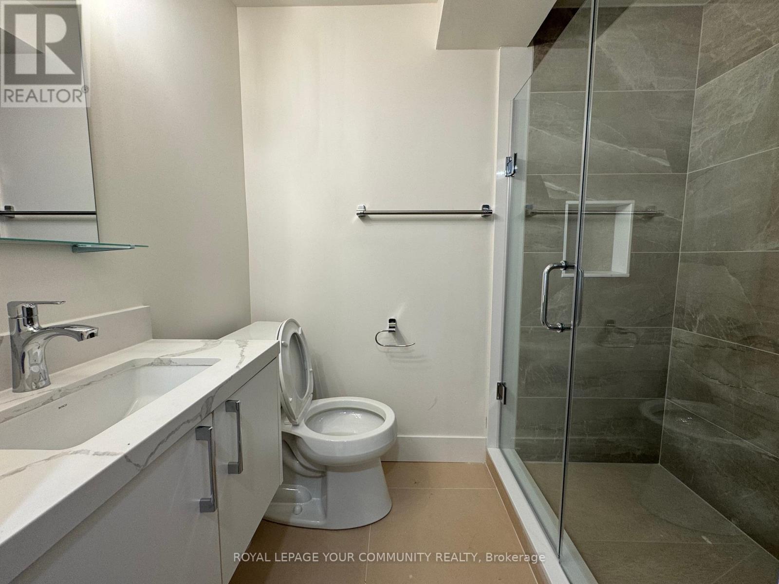 Lower 1 - 145 Harrison Drive, Newmarket, Ontario  L3Y 4P5 - Photo 10 - N12447438