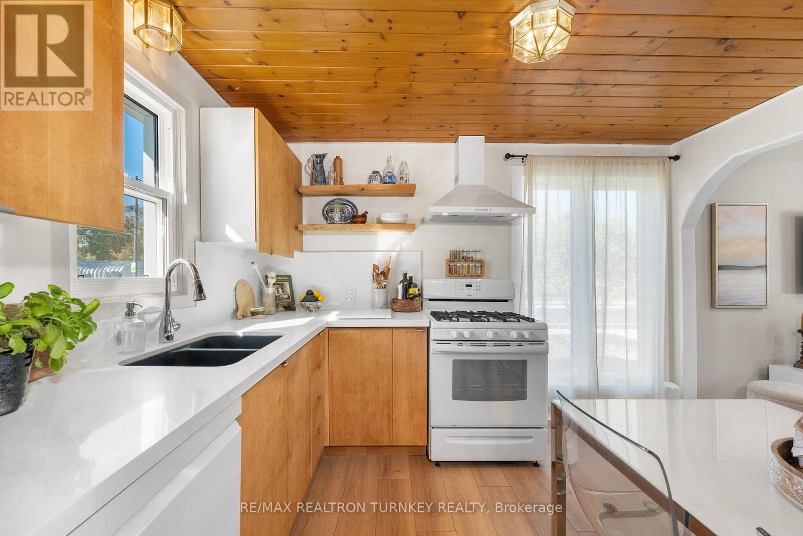 86 Simcoe Street, Essa (Angus), Ontario  L0M 1B0 - Photo 11 - N12447458