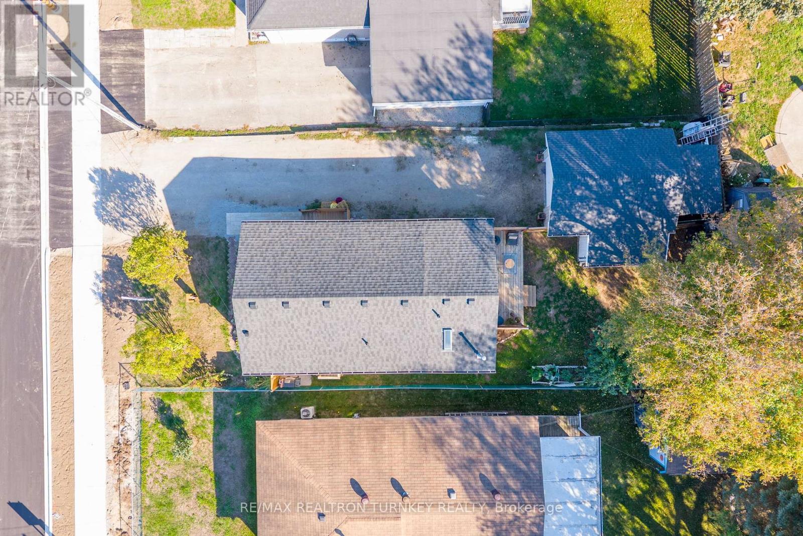 86 Simcoe Street, Essa (Angus), Ontario  L0M 1B0 - Photo 26 - N12447458