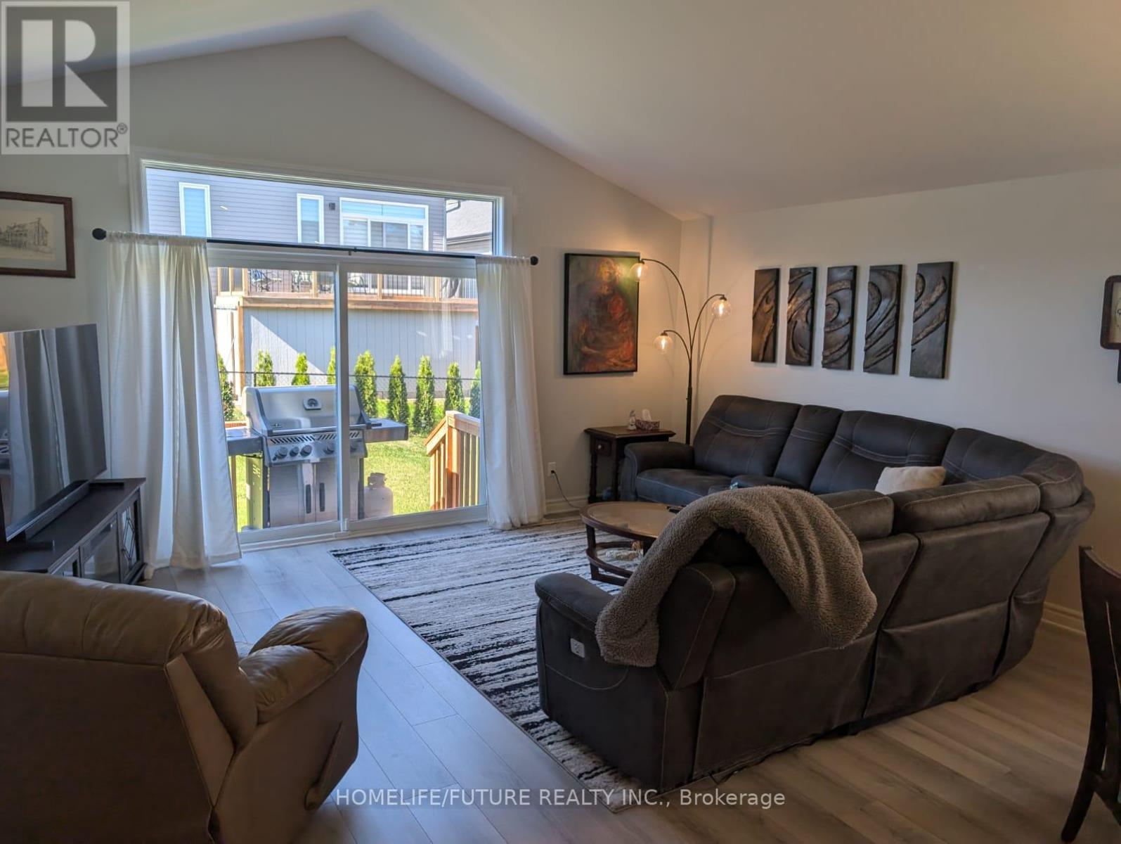 5 Yade Road, Arnprior, Ontario  K7S 0K1 - Photo 7 - X12434938