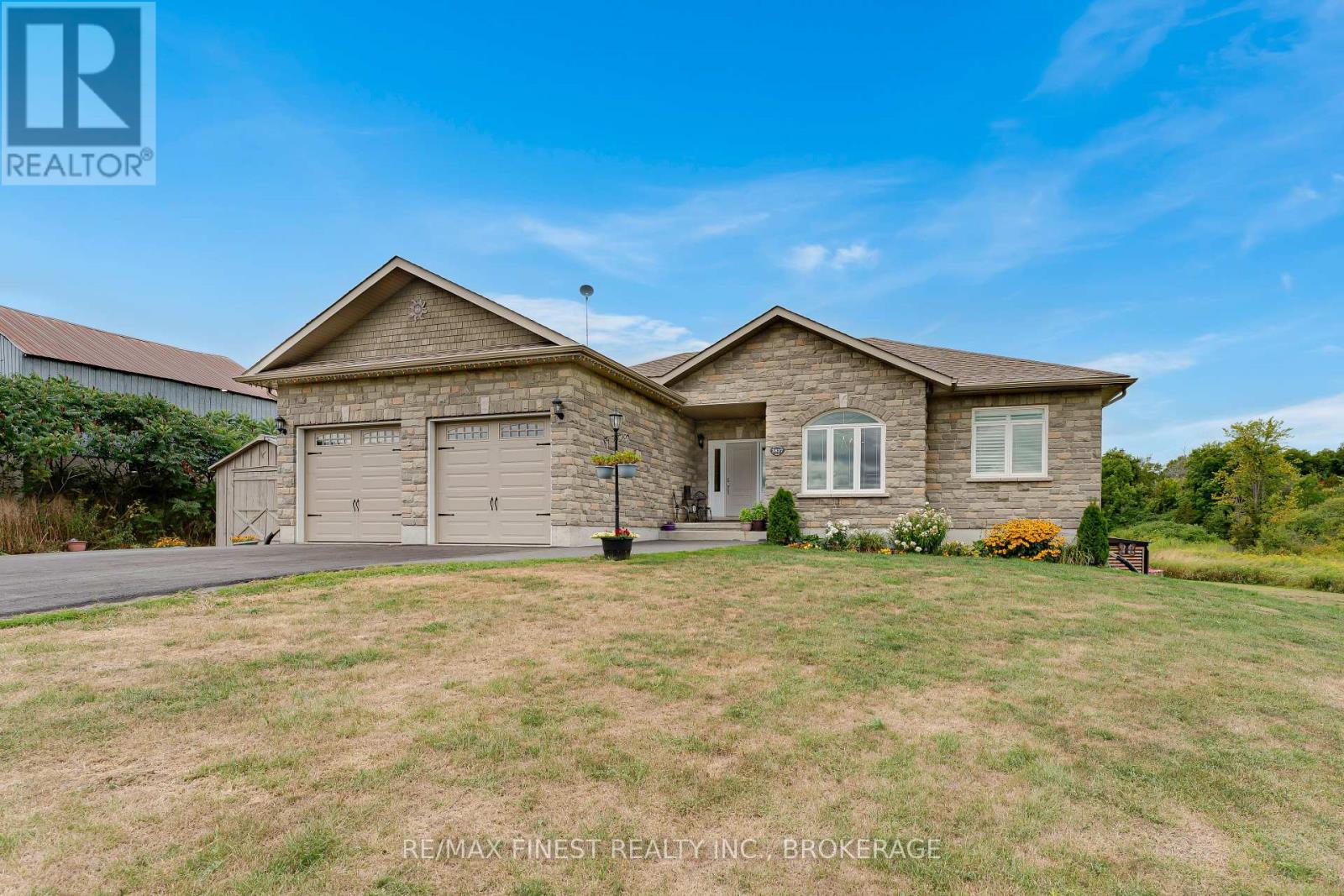 3527 Battersea Road, Frontenac, Ontario  K0H 2H0 - Photo 2 - X12447499