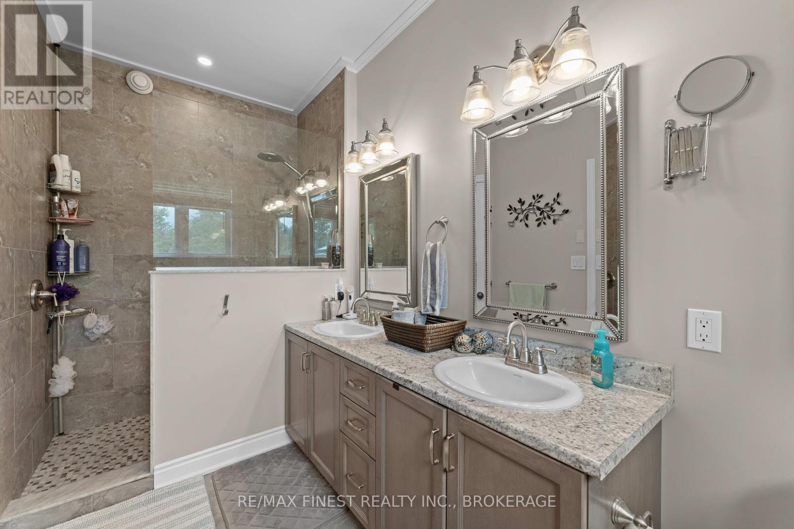 3527 Battersea Road, Frontenac, Ontario  K0H 2H0 - Photo 24 - X12447499