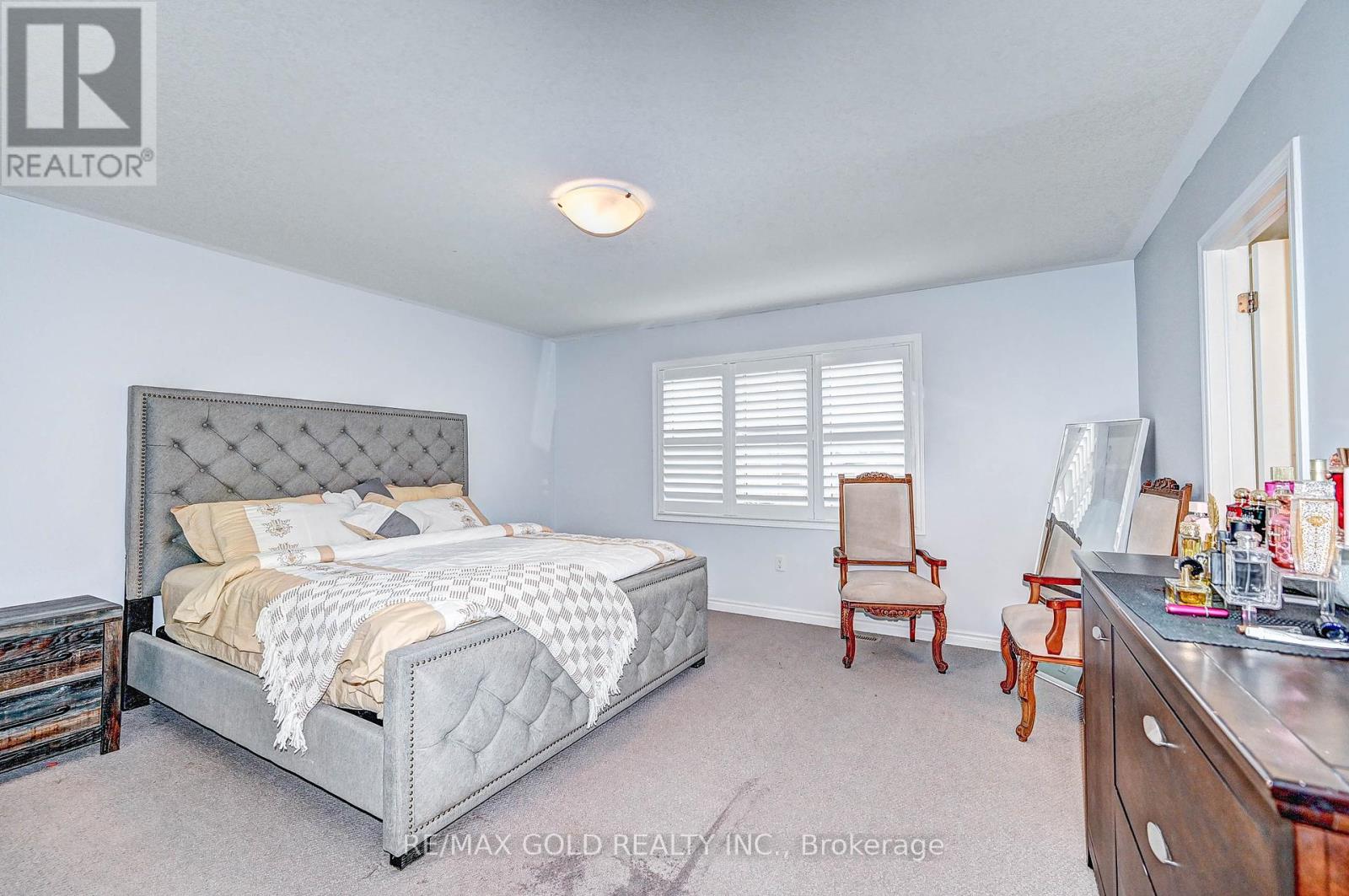 8 Dressage Trail, Cambridge, Ontario  N3E 0C3 - Photo 19 - X12446347