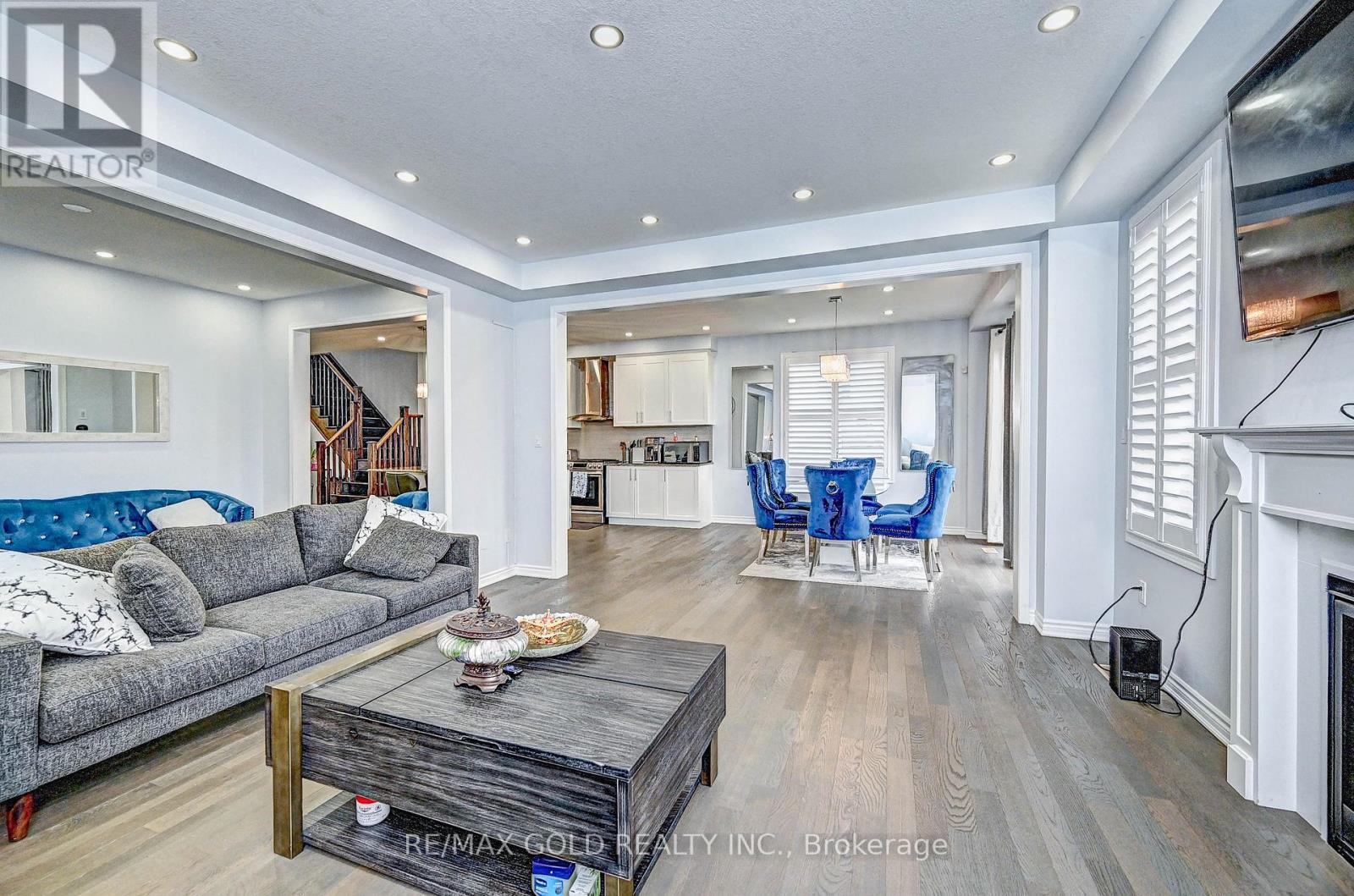 8 Dressage Trail, Cambridge, Ontario  N3E 0C3 - Photo 8 - X12446347