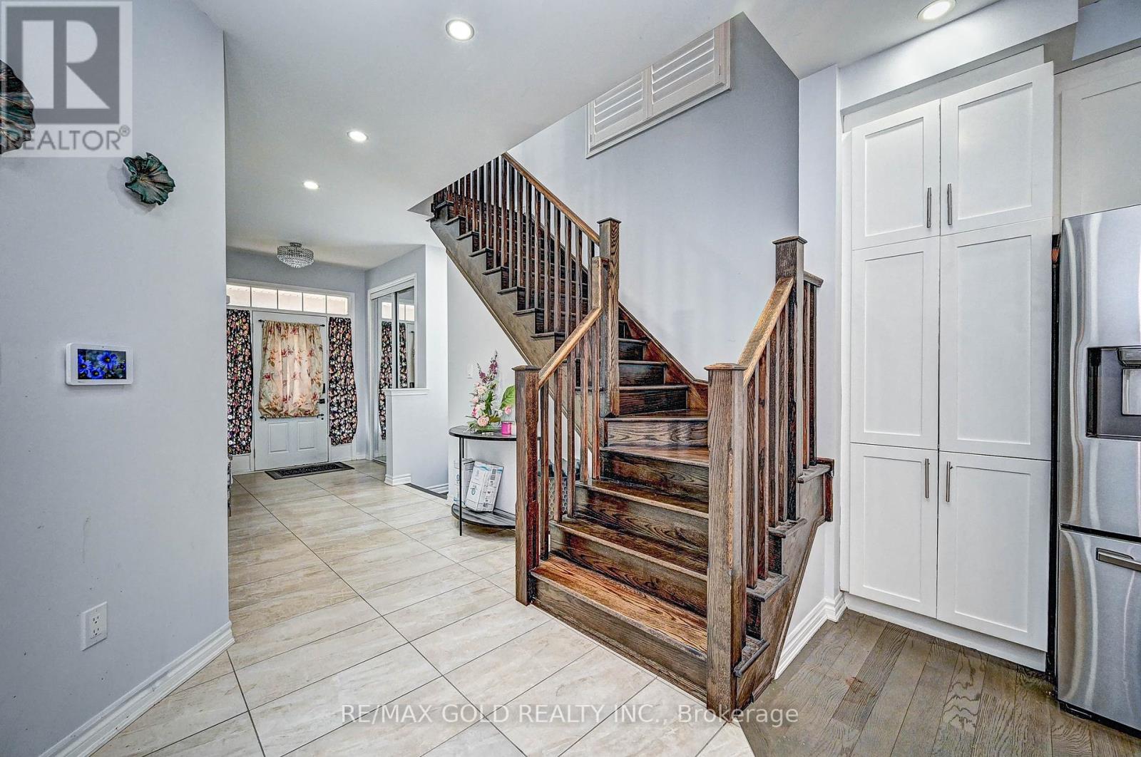 8 Dressage Trail, Cambridge, Ontario  N3E 0C3 - Photo 16 - X12446347